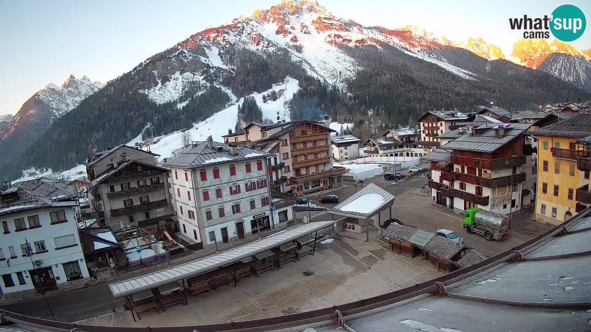 Hauptplatz von Forni di Sopra