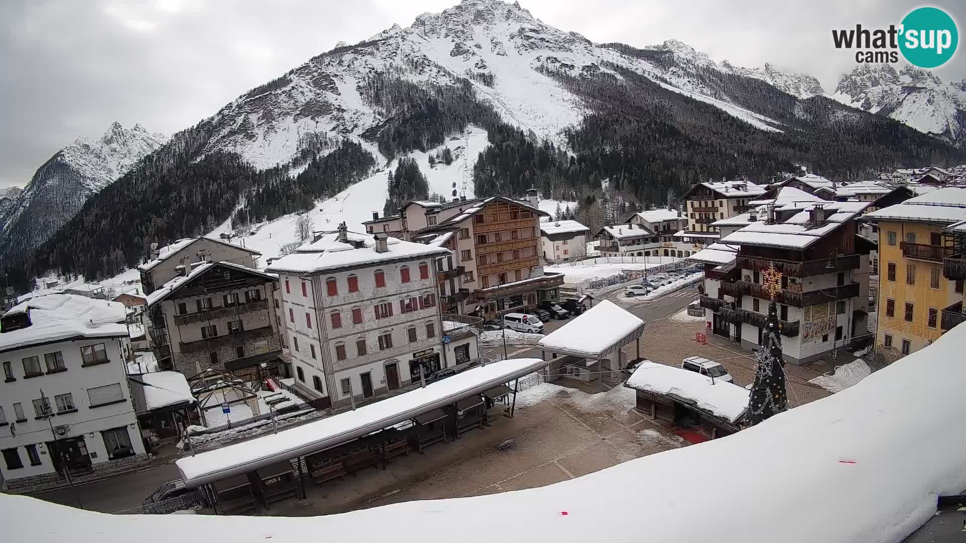 Hauptplatz von Forni di Sopra