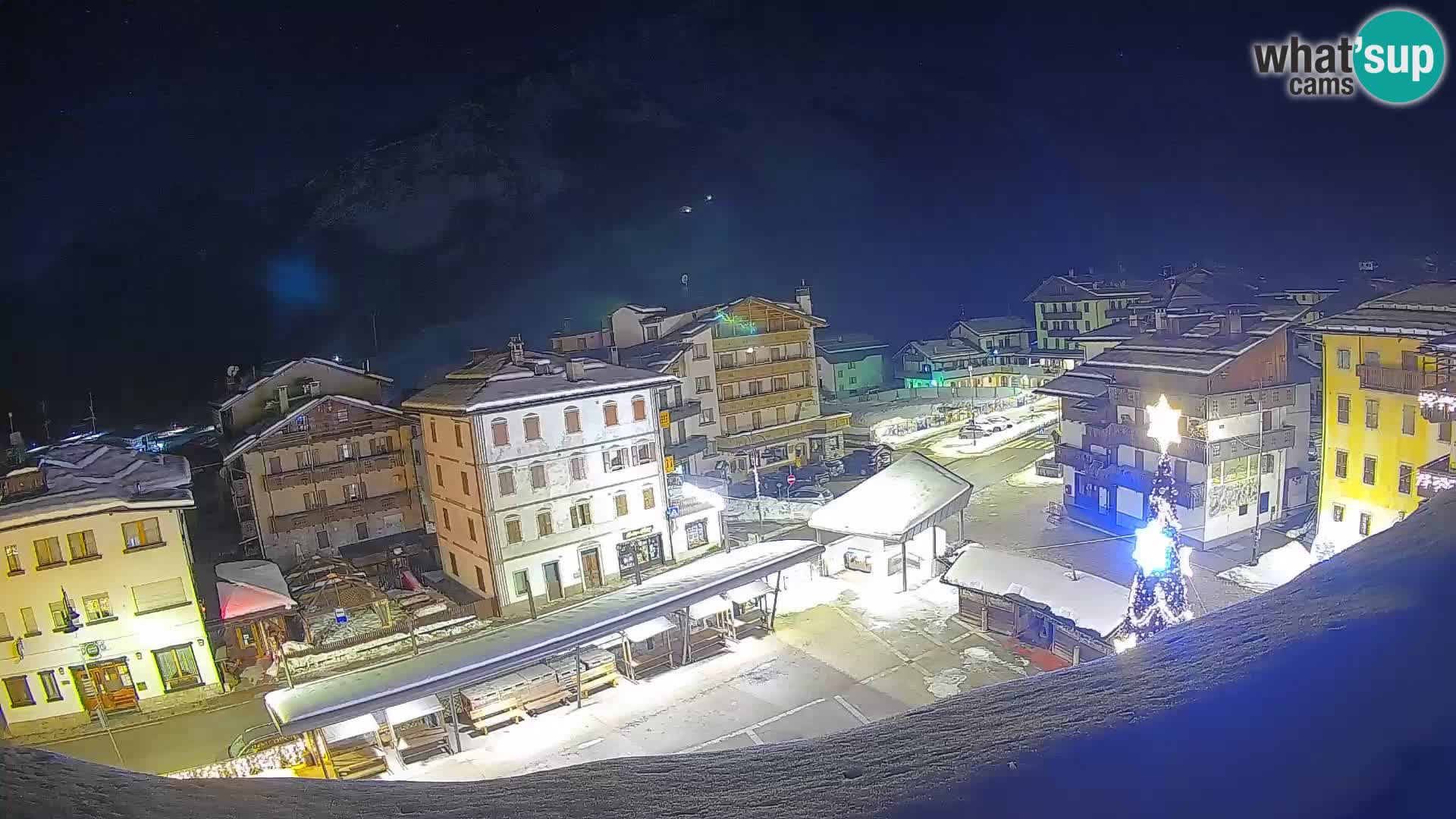 Hauptplatz von Forni di Sopra