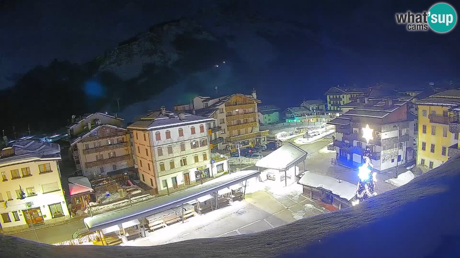 Hauptplatz von Forni di Sopra