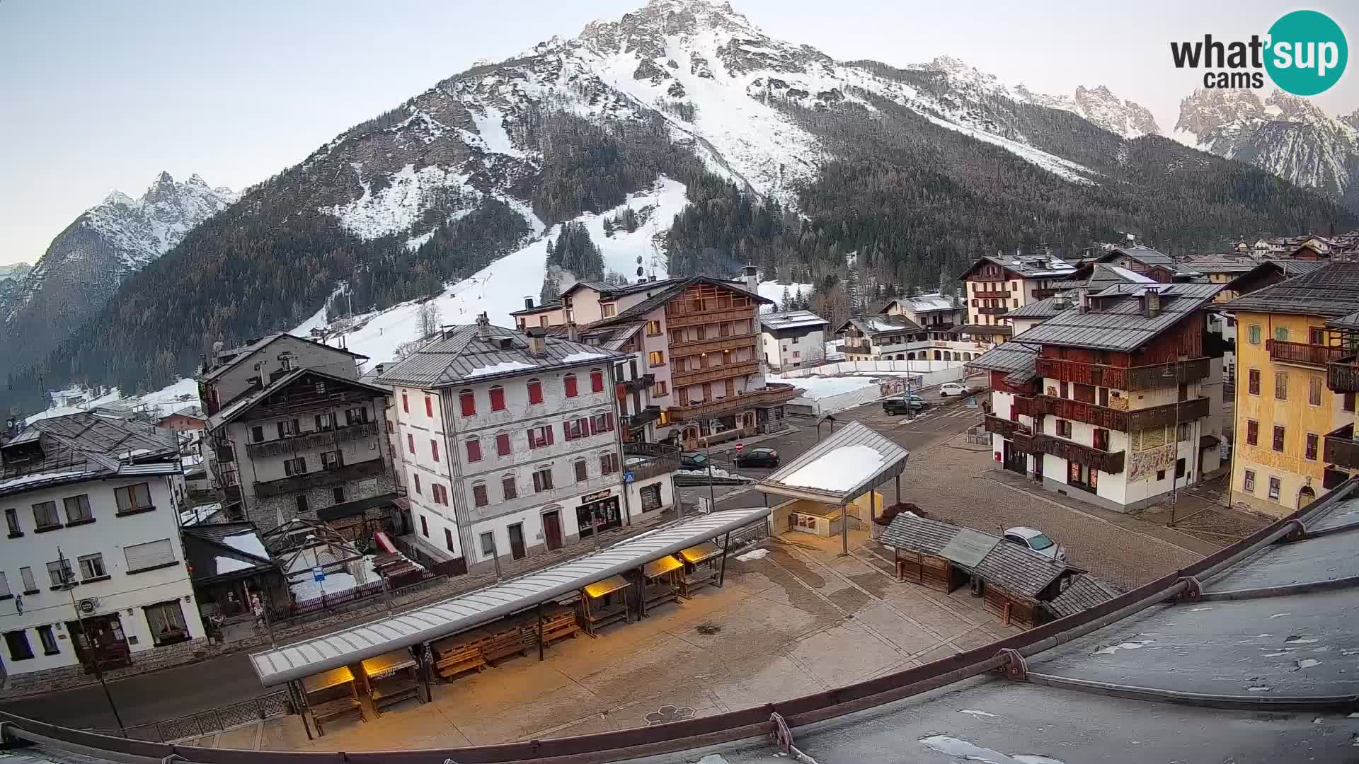 Hauptplatz von Forni di Sopra