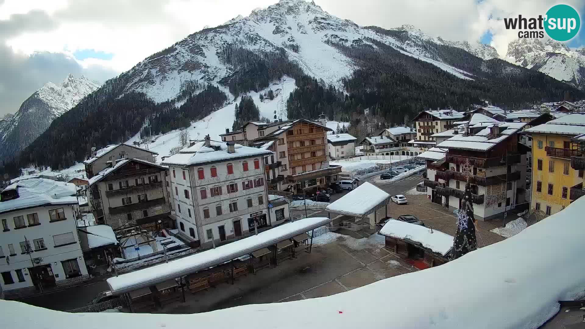 Hauptplatz von Forni di Sopra