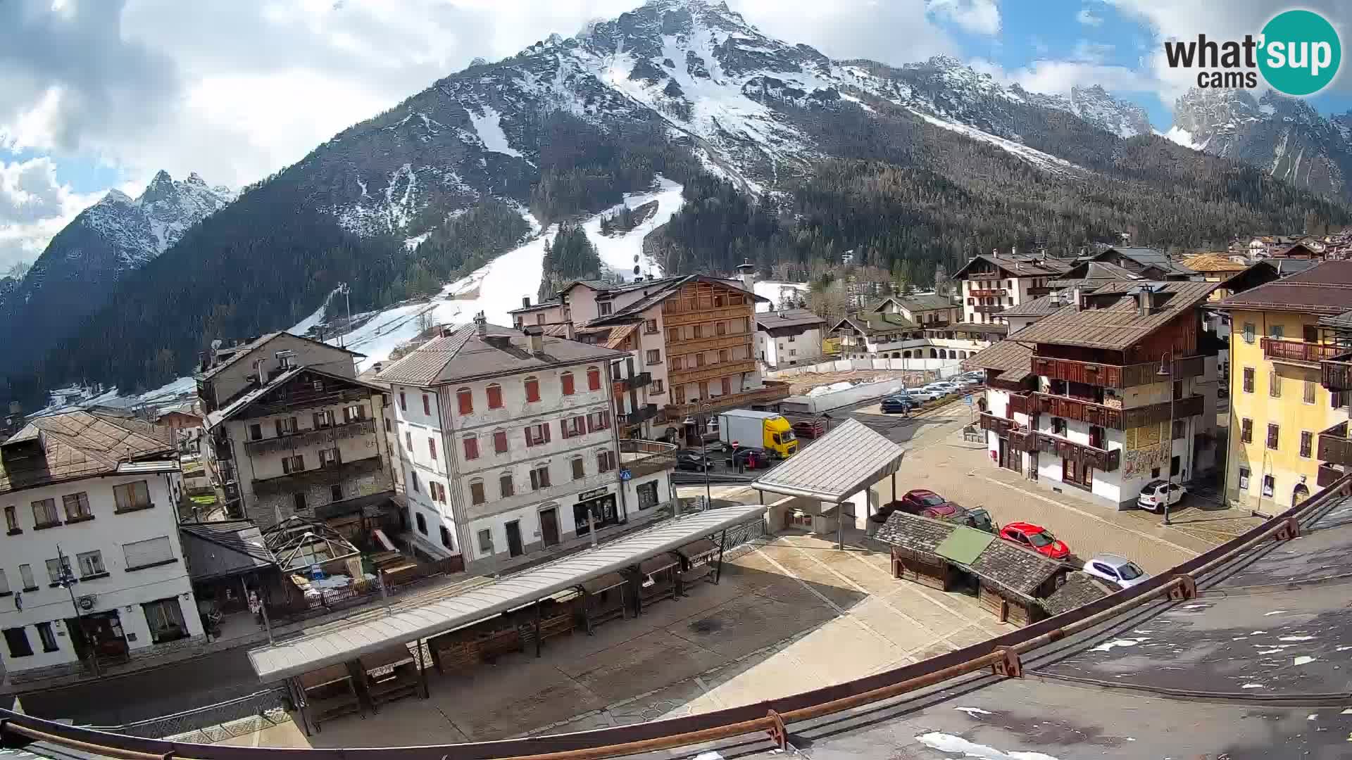 Hauptplatz von Forni di Sopra