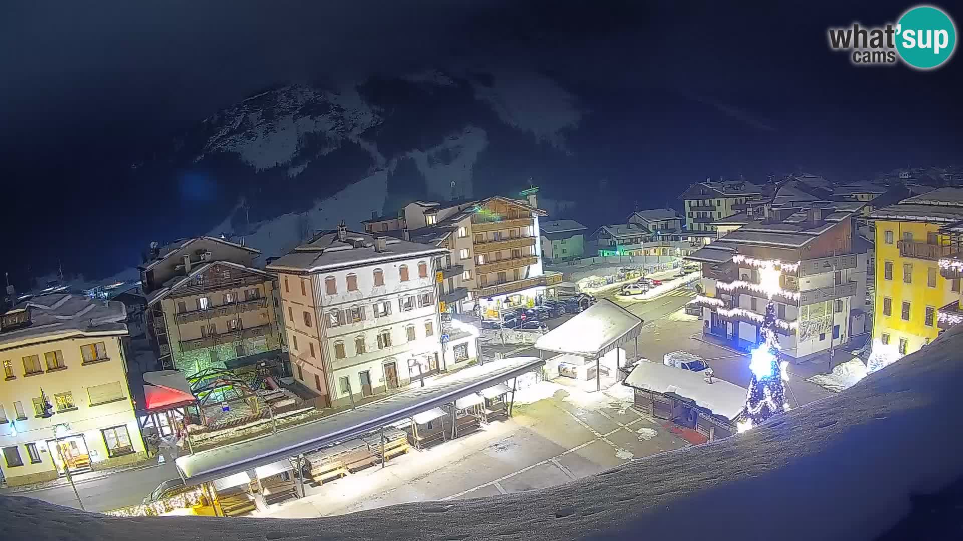 Hauptplatz von Forni di Sopra