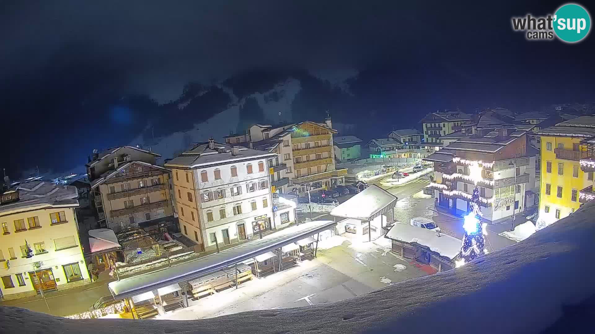 Hauptplatz von Forni di Sopra