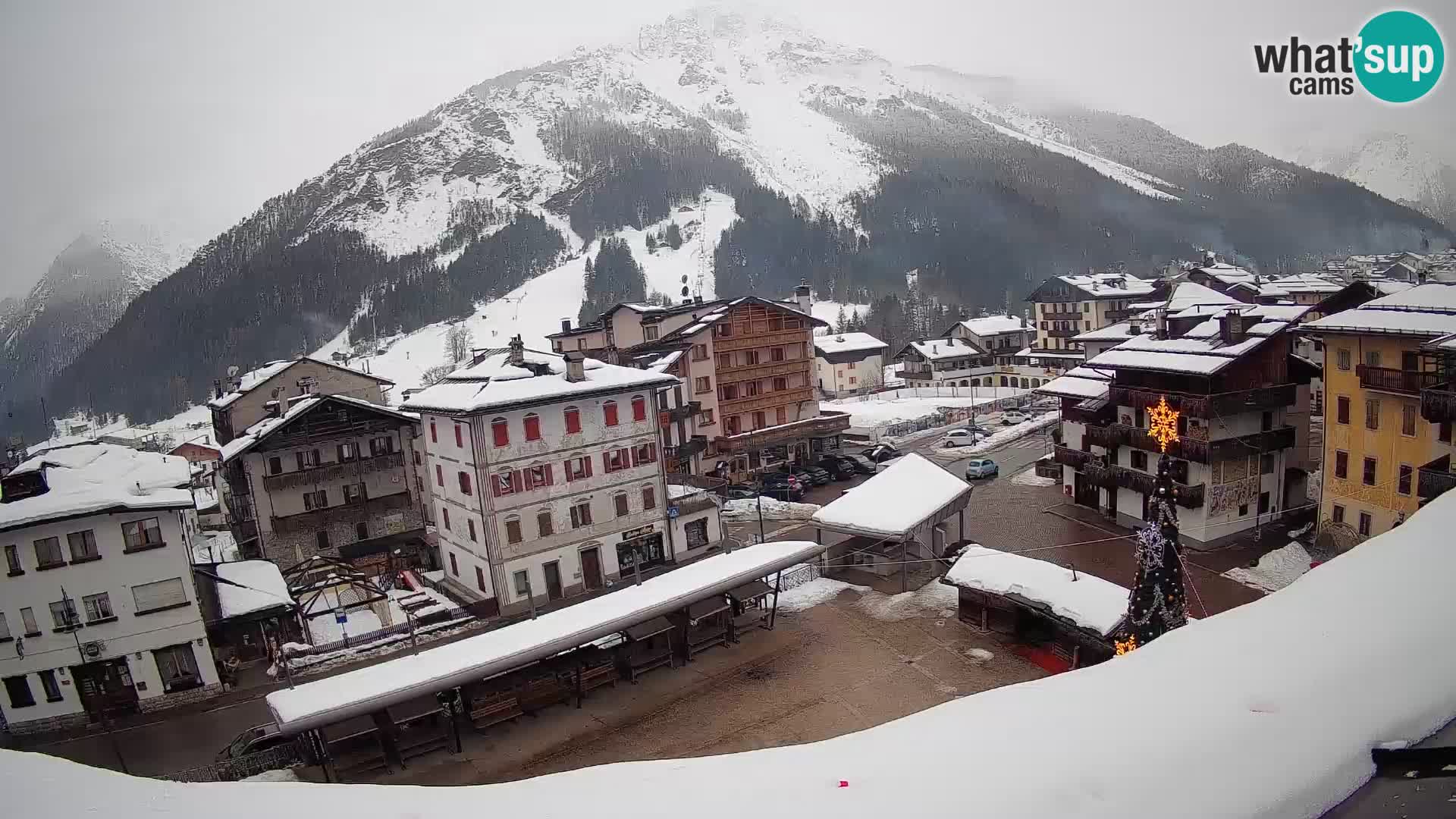 Hauptplatz von Forni di Sopra