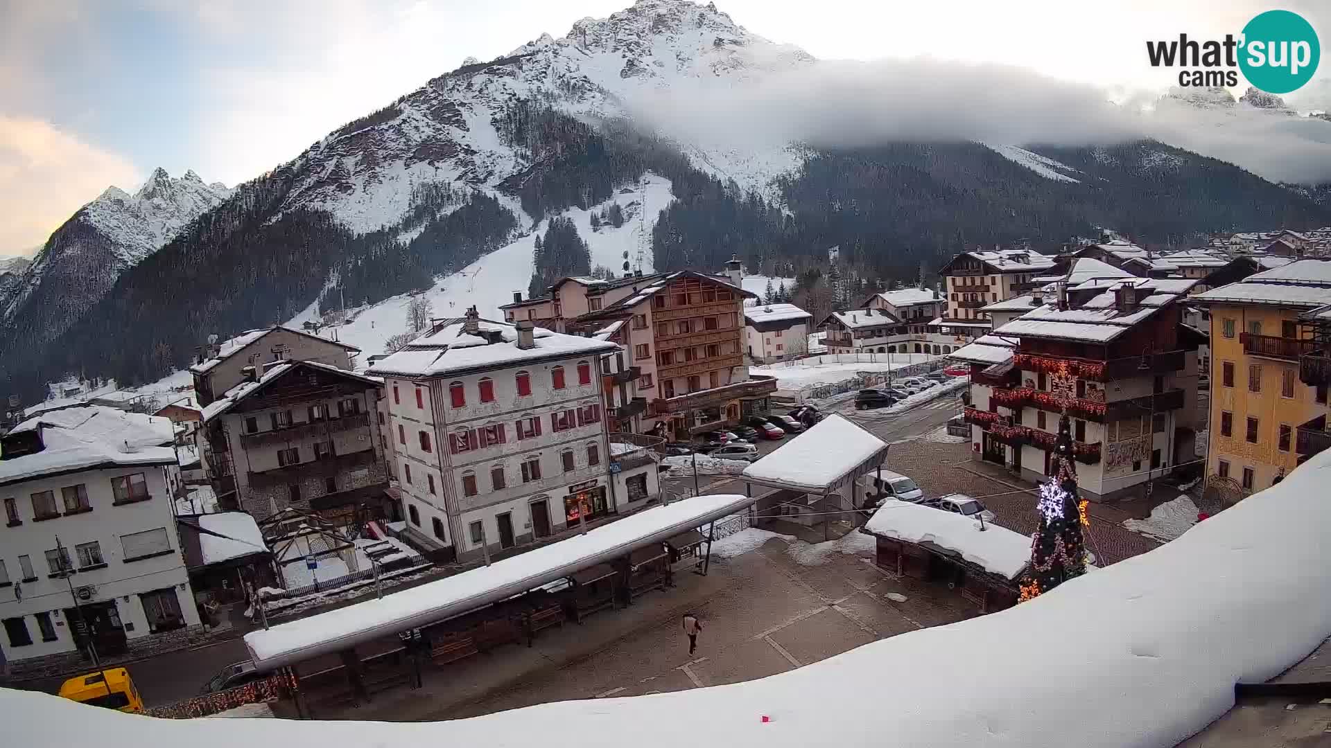 Hauptplatz von Forni di Sopra