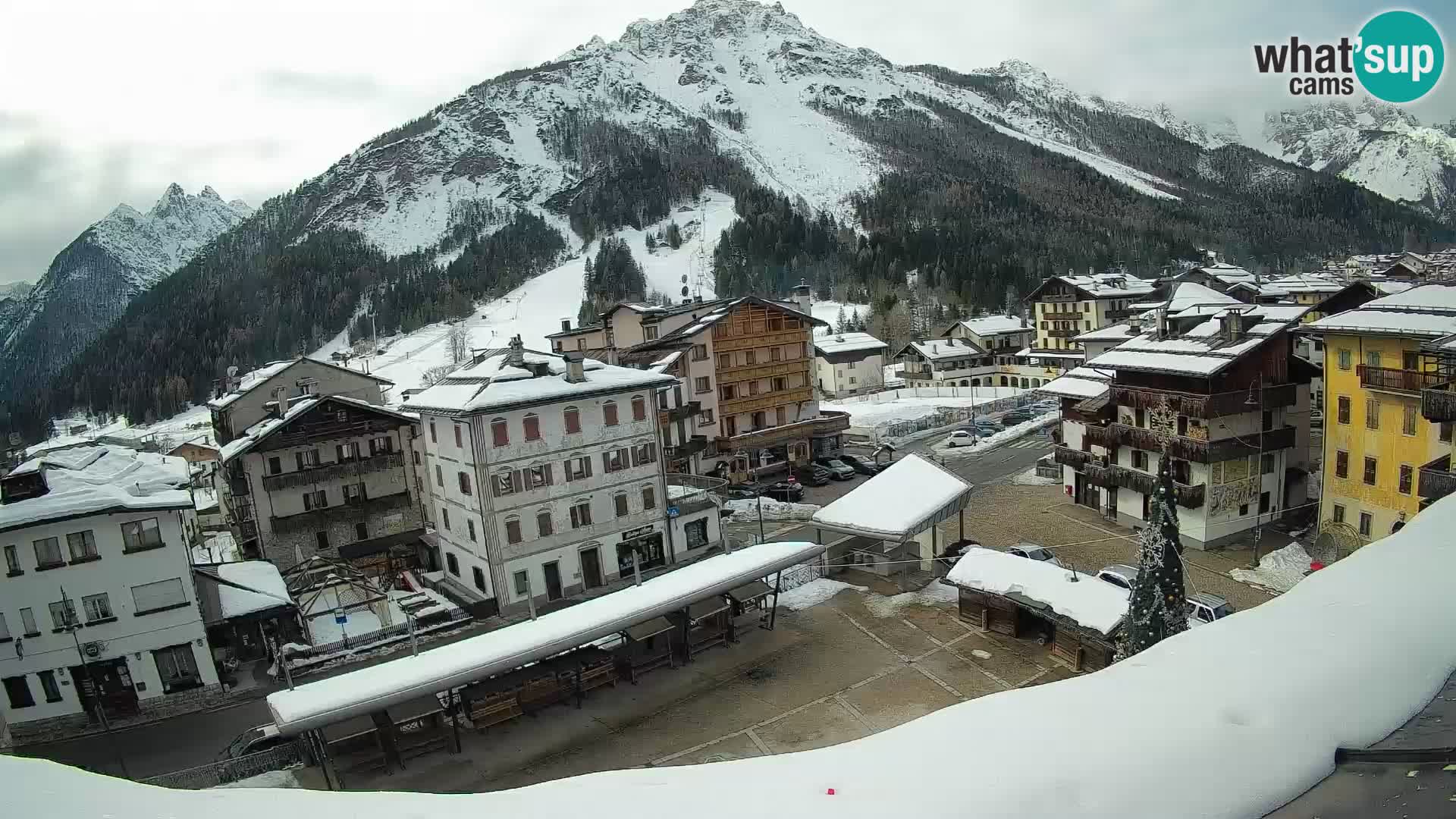 Hauptplatz von Forni di Sopra