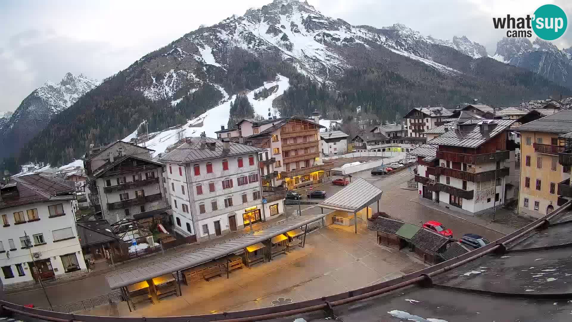 Hauptplatz von Forni di Sopra