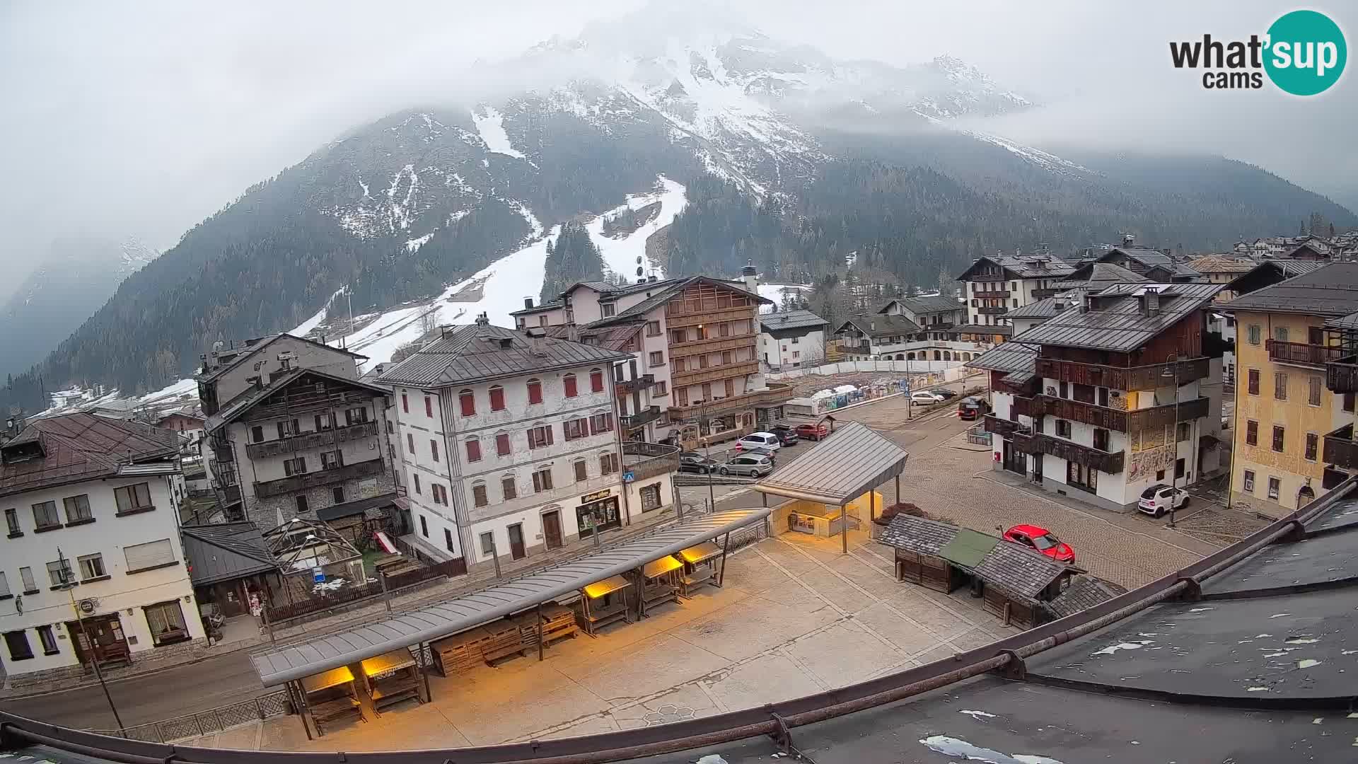 Hauptplatz von Forni di Sopra