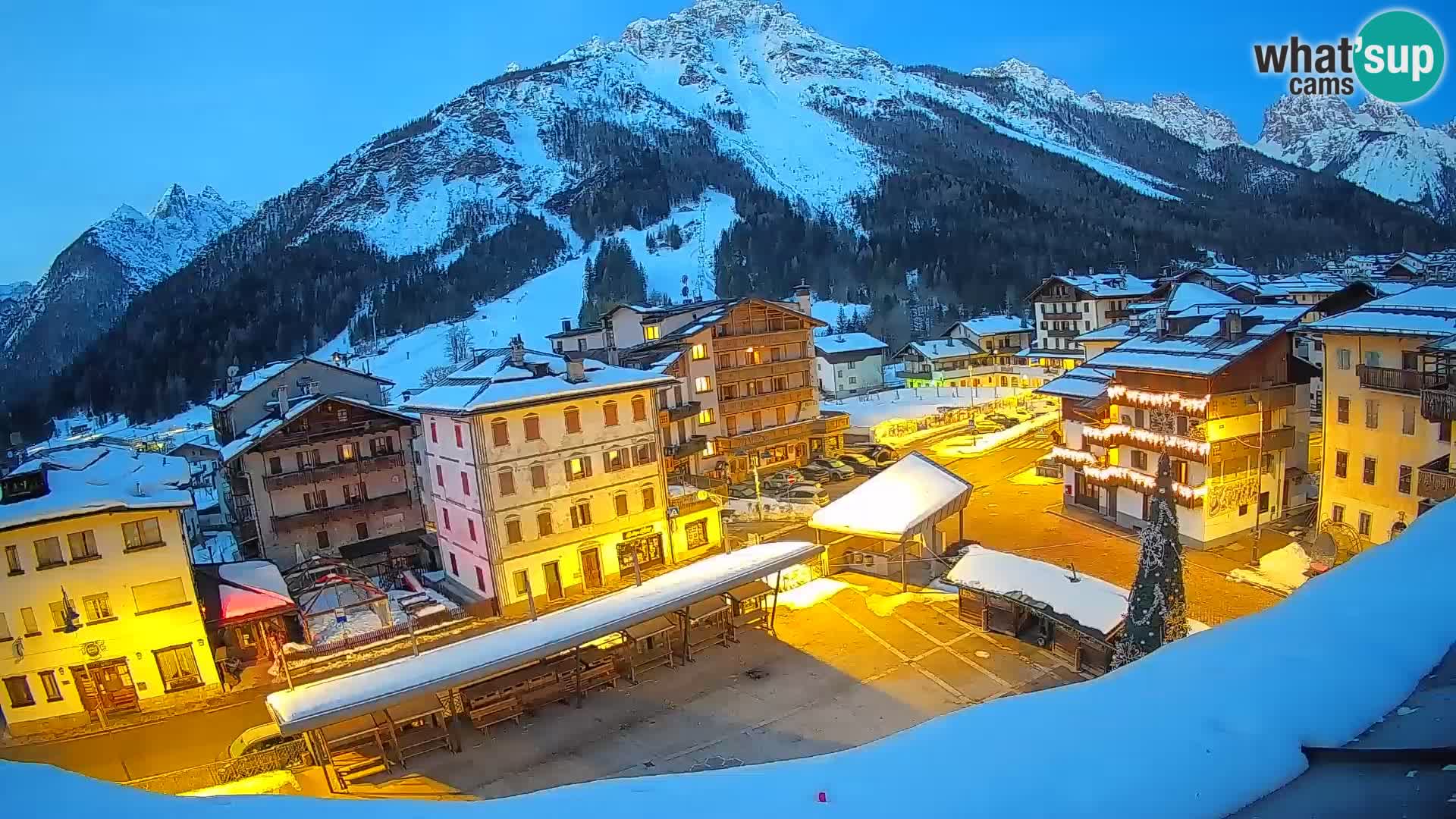 Hauptplatz von Forni di Sopra