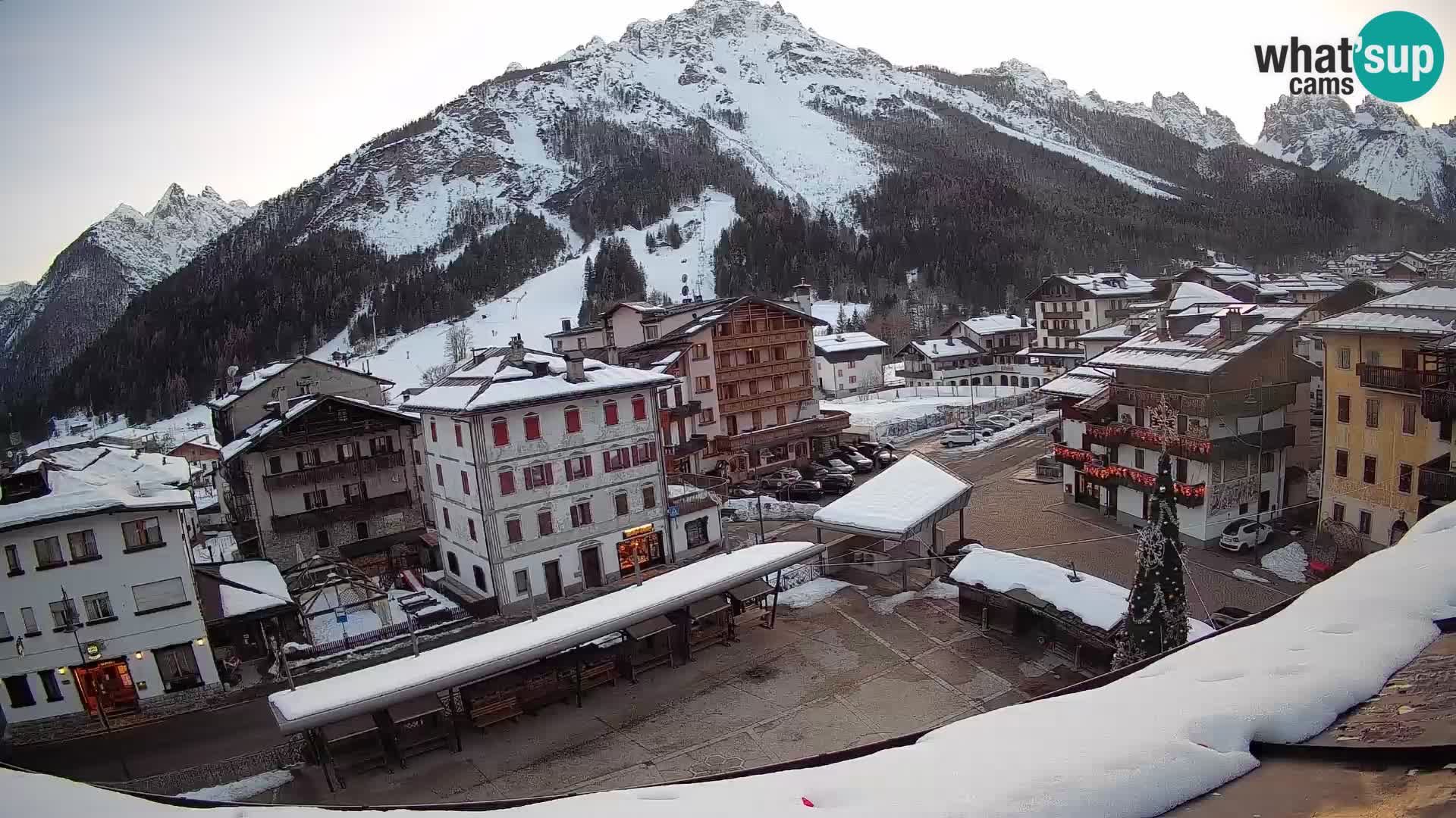 Hauptplatz von Forni di Sopra