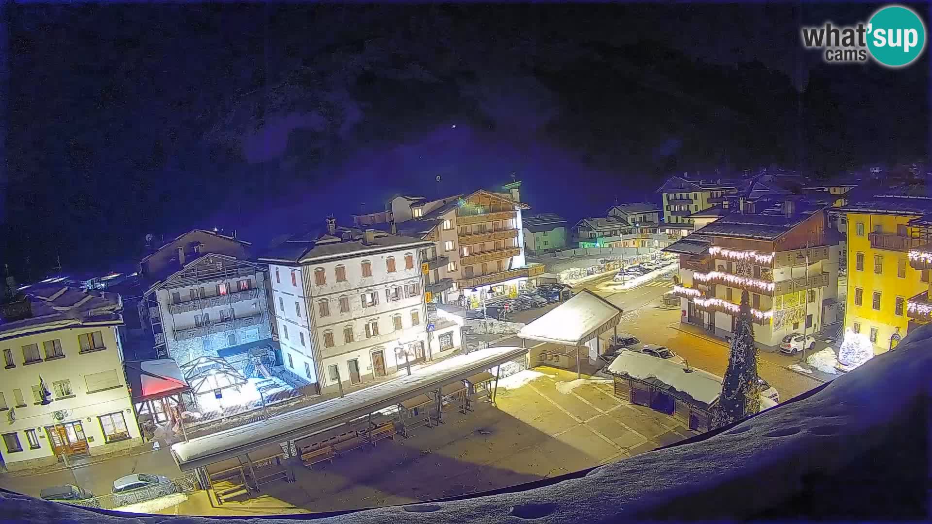 Hauptplatz von Forni di Sopra