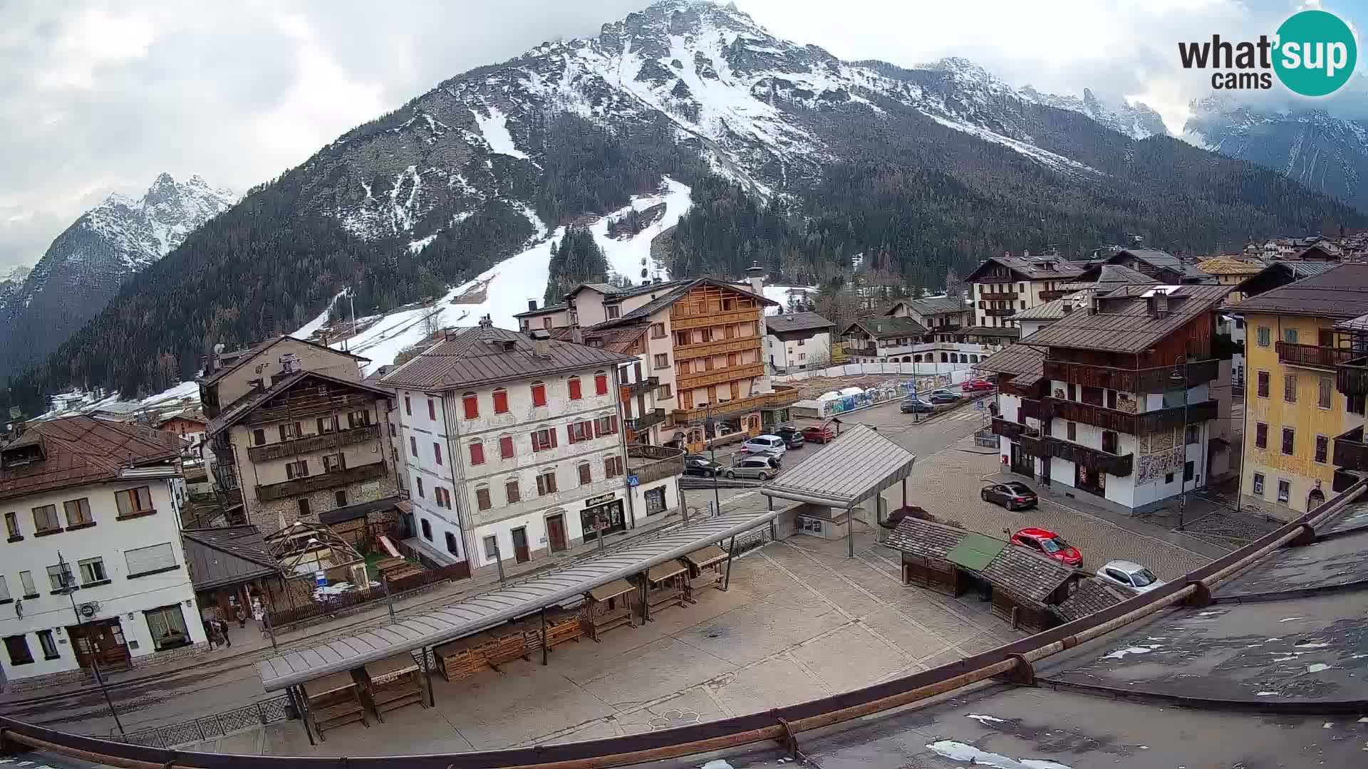 Hauptplatz von Forni di Sopra