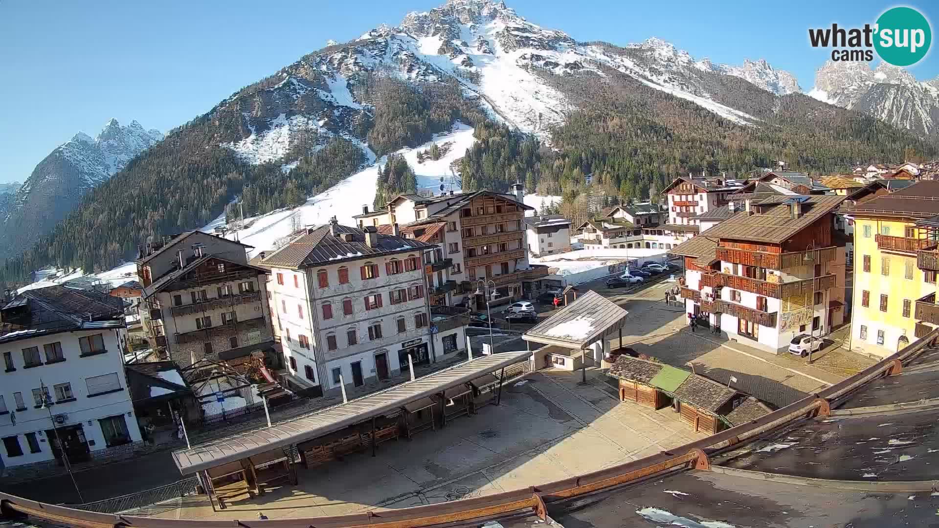 Hauptplatz von Forni di Sopra