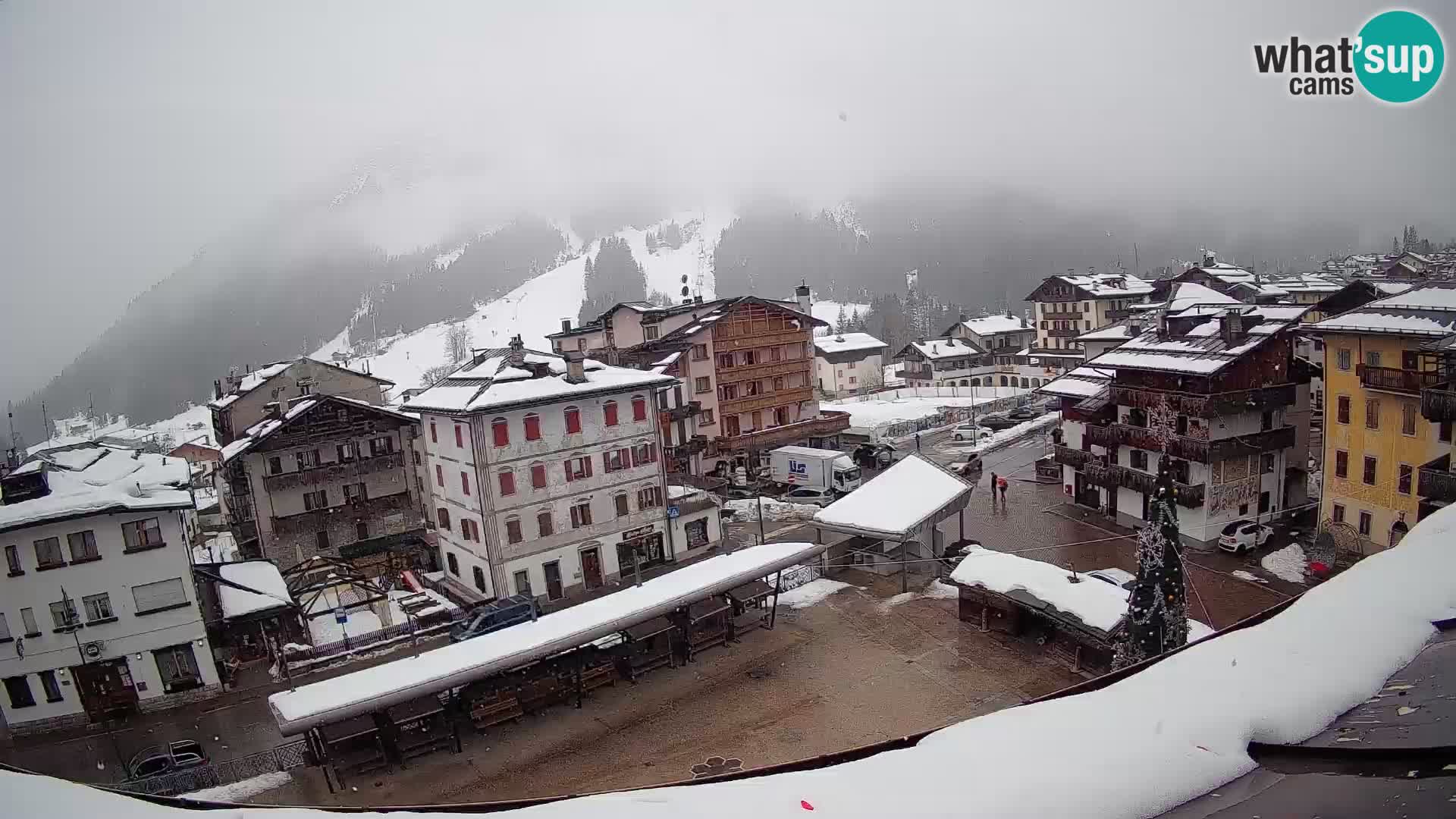 Hauptplatz von Forni di Sopra