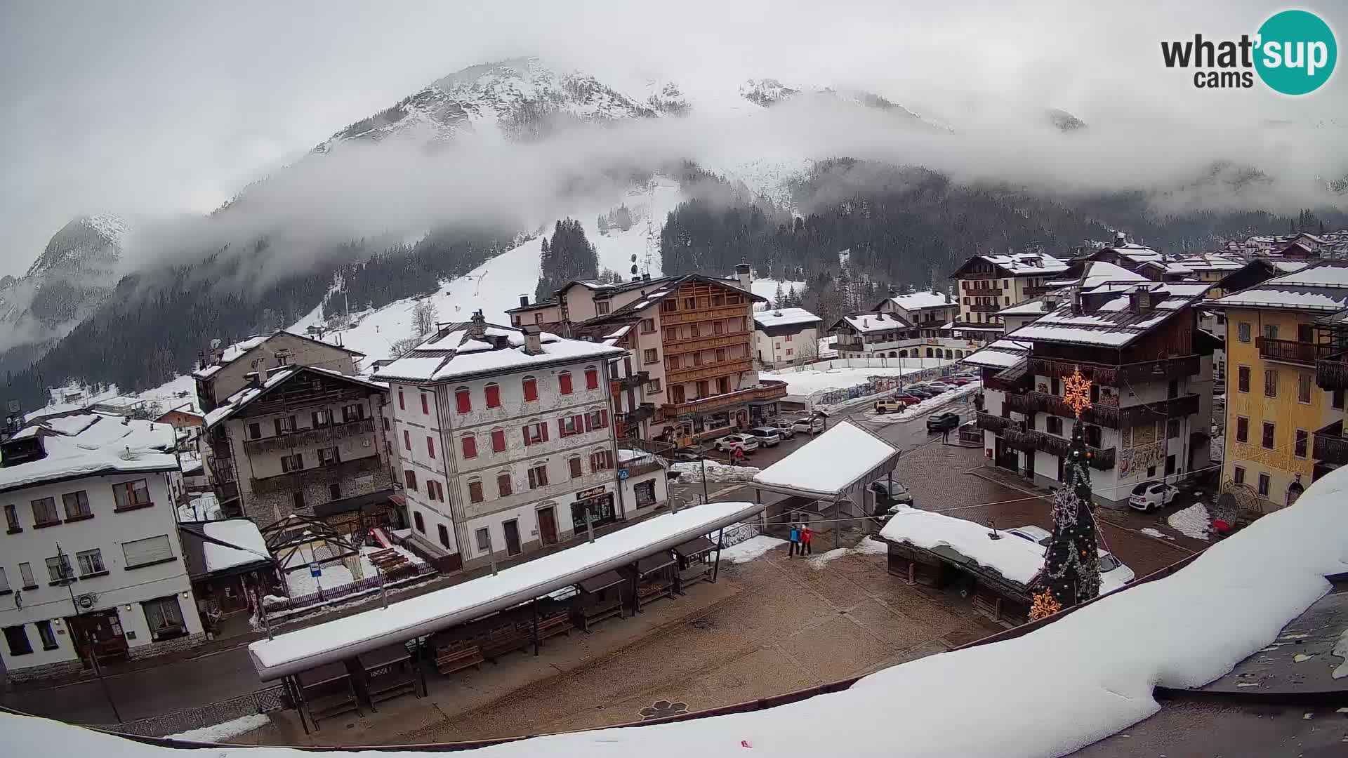 Hauptplatz von Forni di Sopra