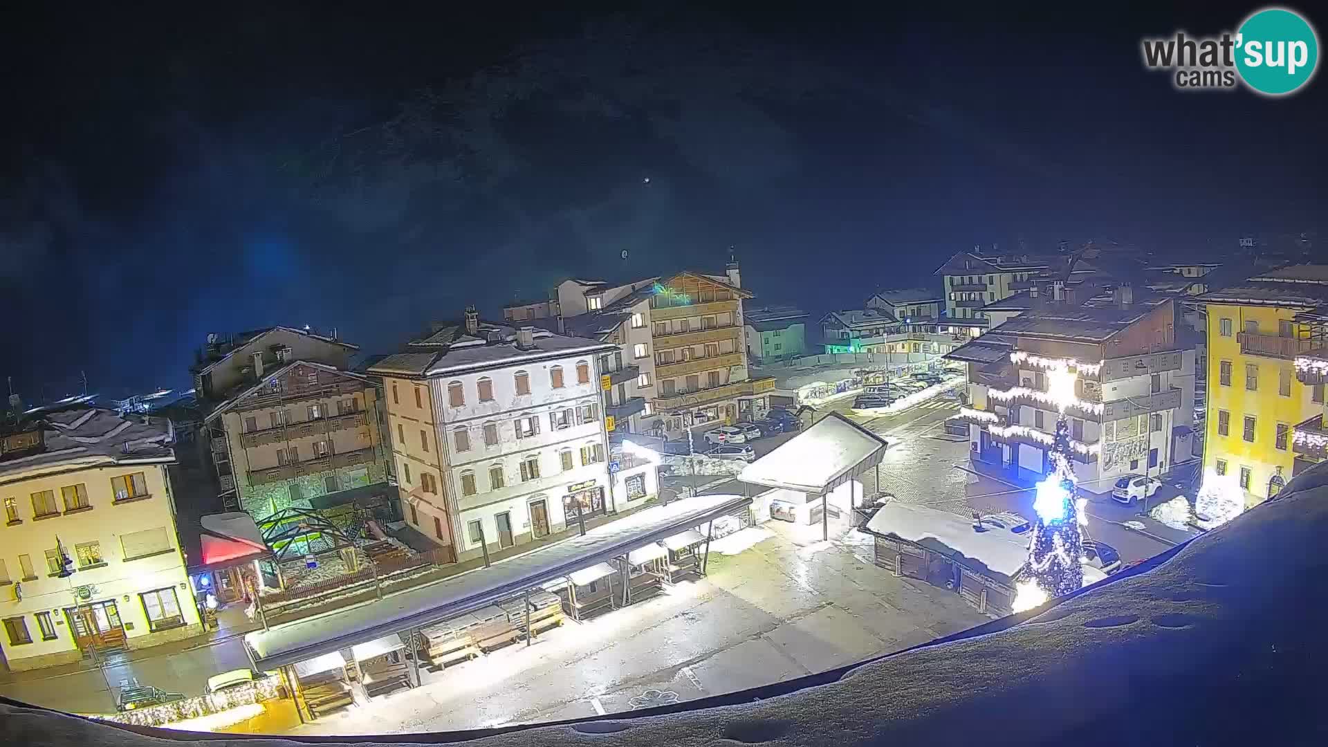 Hauptplatz von Forni di Sopra