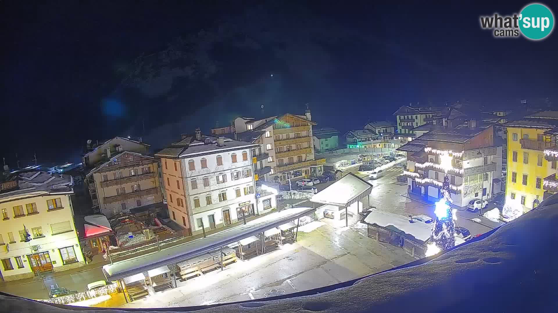 Hauptplatz von Forni di Sopra