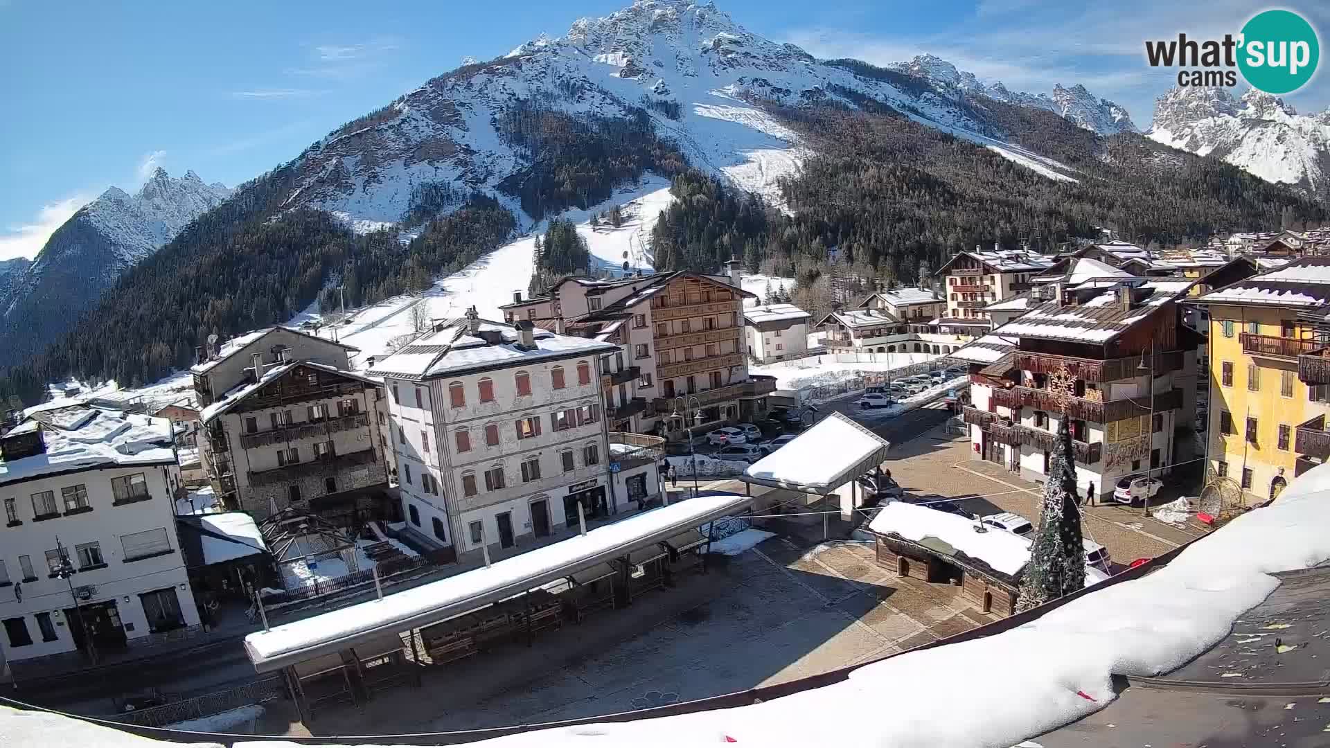 Hauptplatz von Forni di Sopra