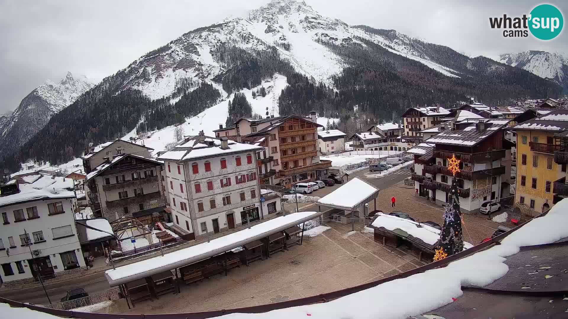 Hauptplatz von Forni di Sopra