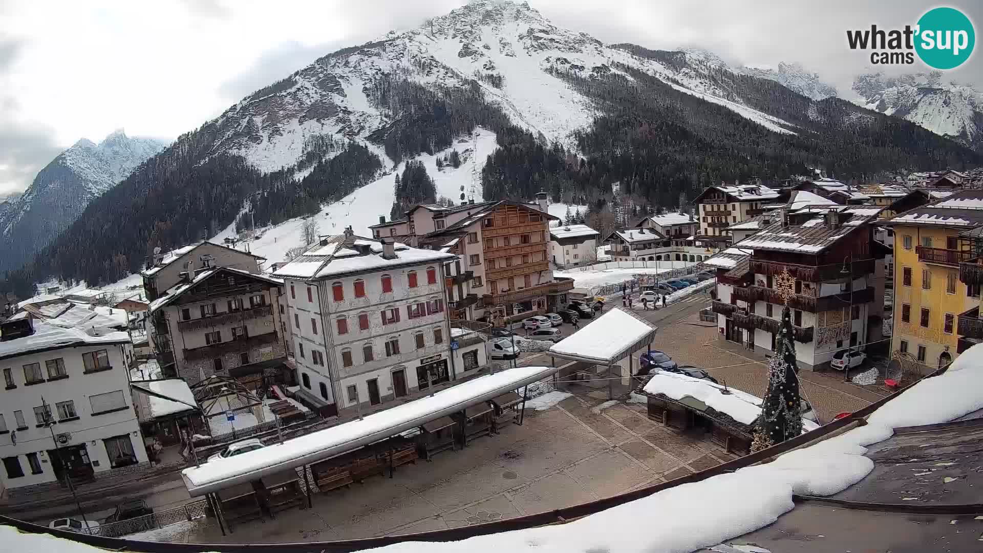 Hauptplatz von Forni di Sopra