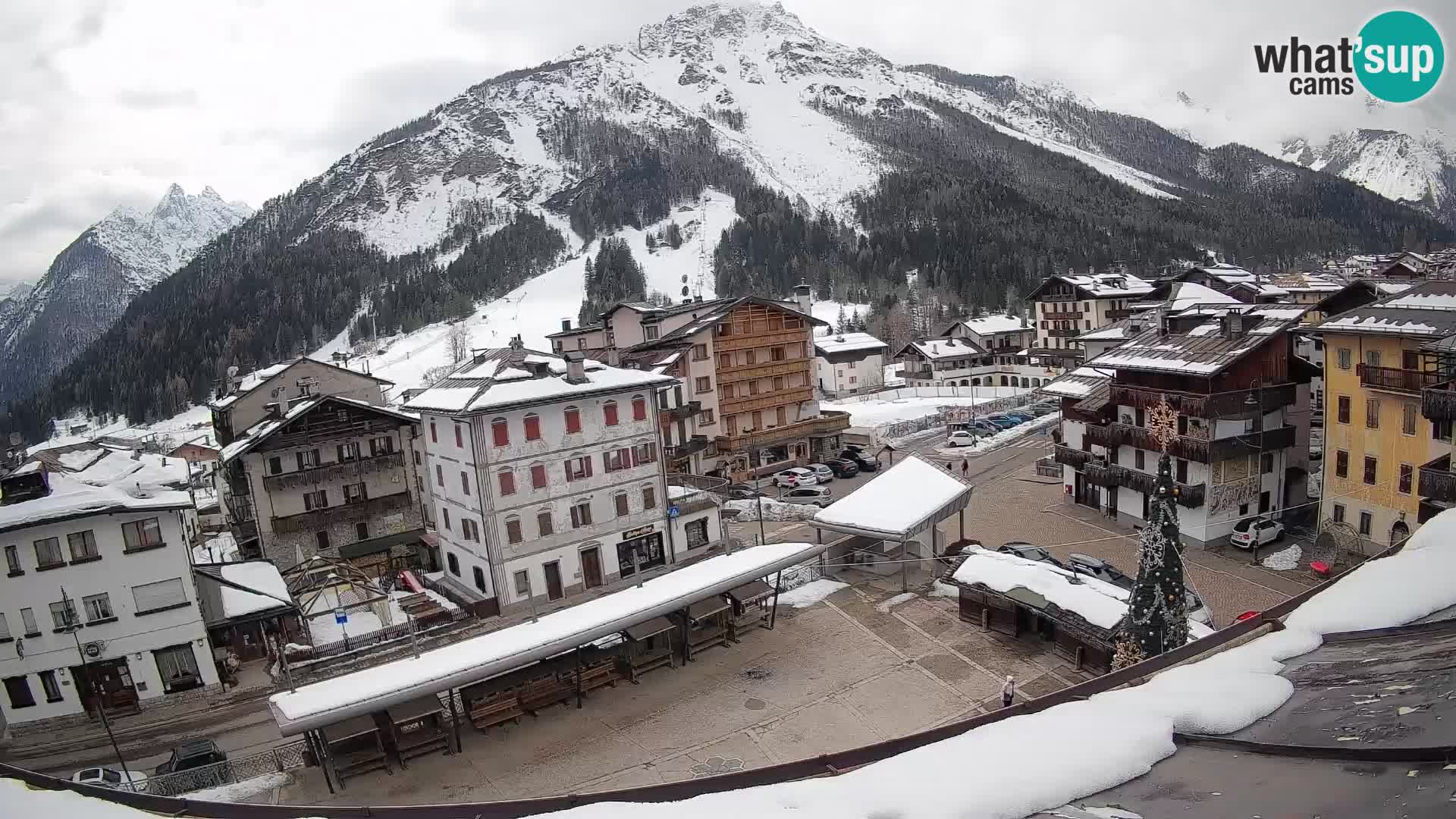Hauptplatz von Forni di Sopra
