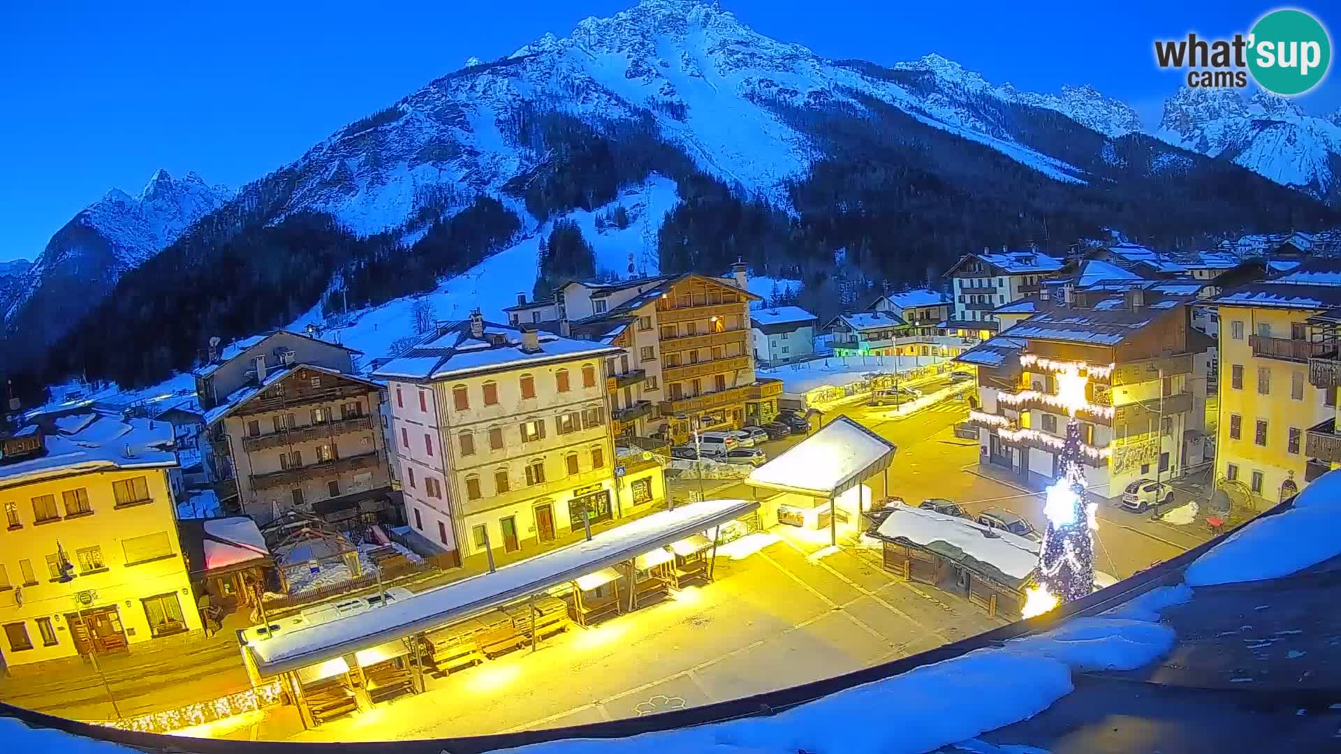 Hauptplatz von Forni di Sopra