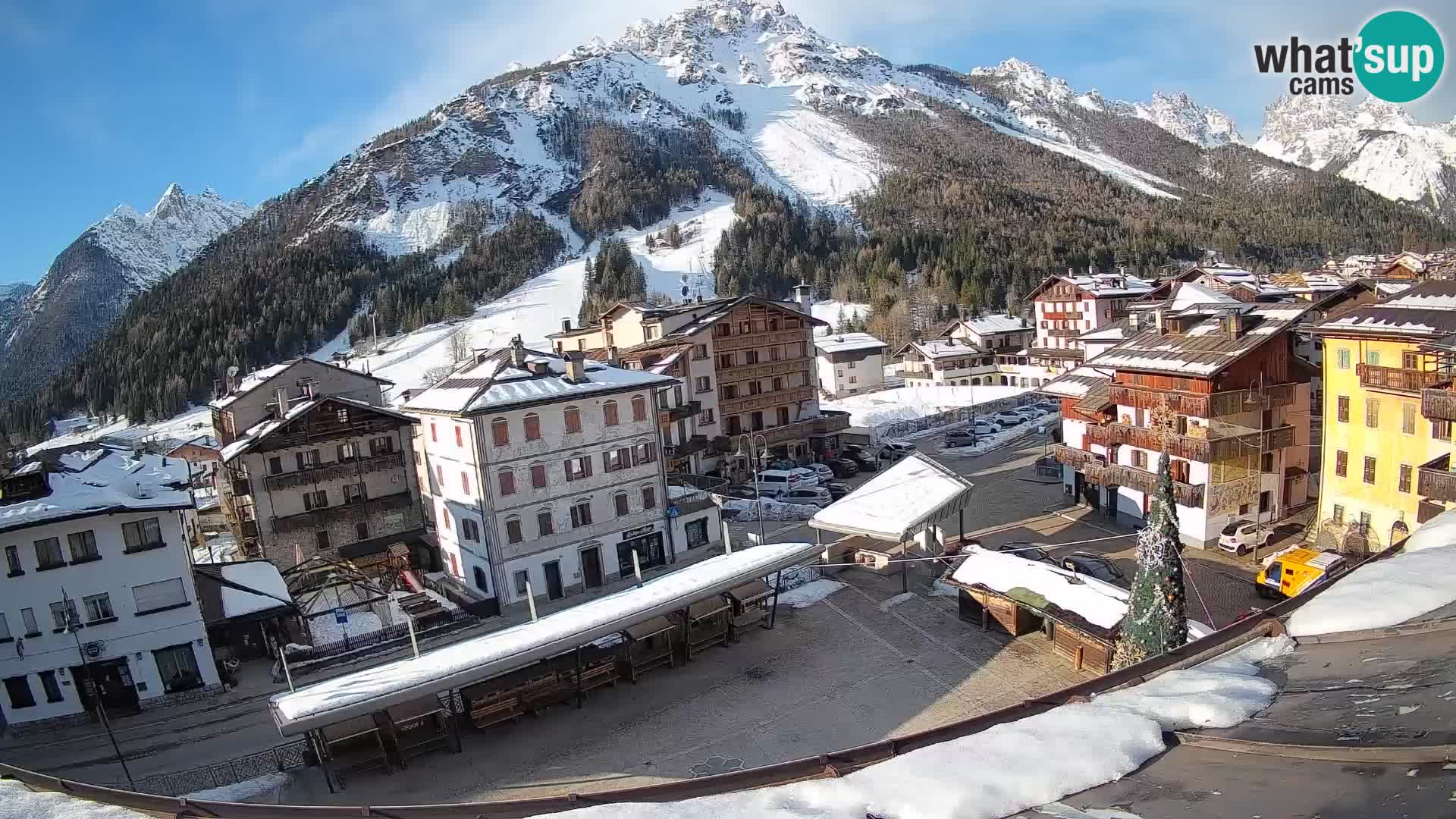 Hauptplatz von Forni di Sopra