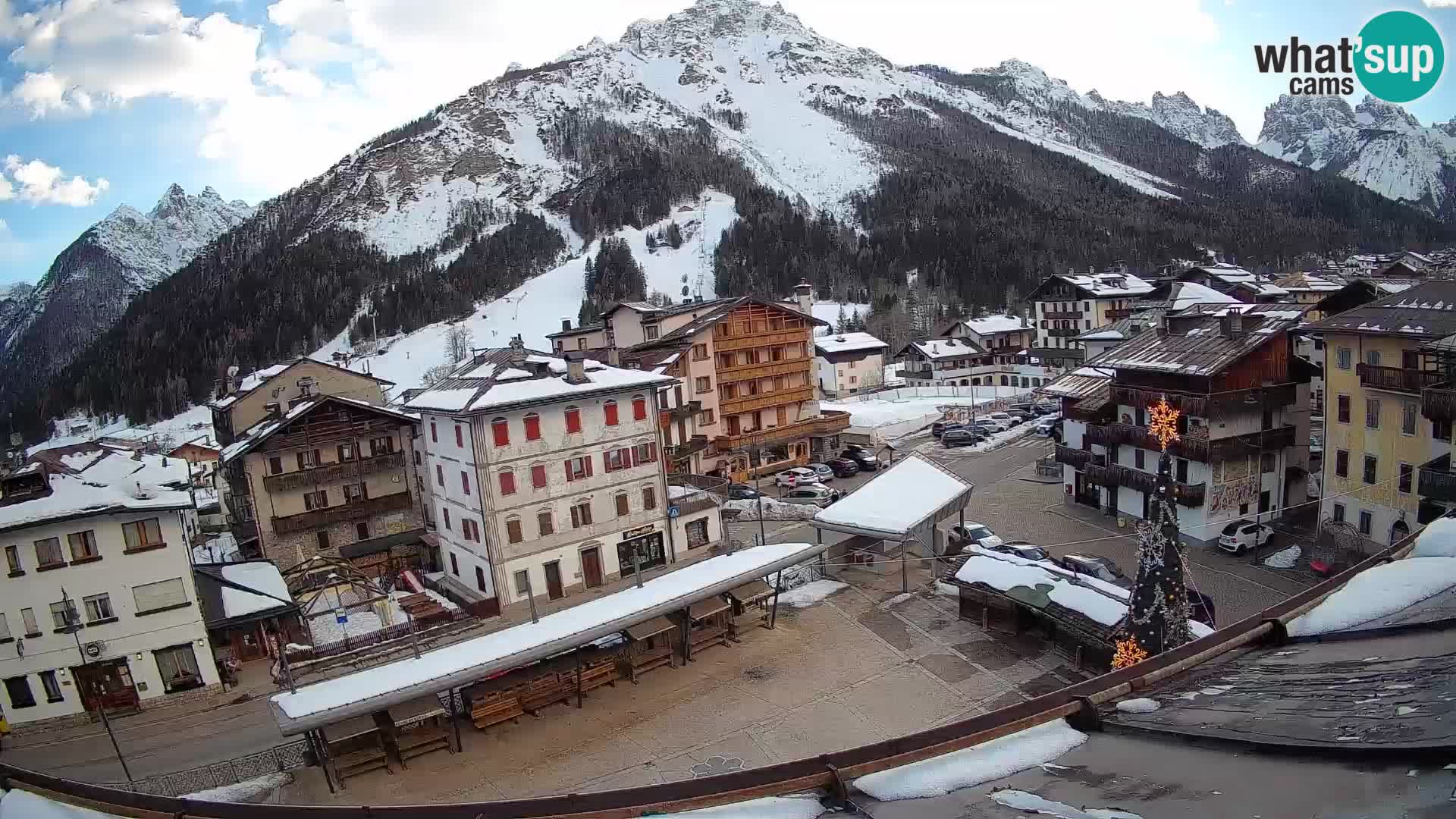 Hauptplatz von Forni di Sopra