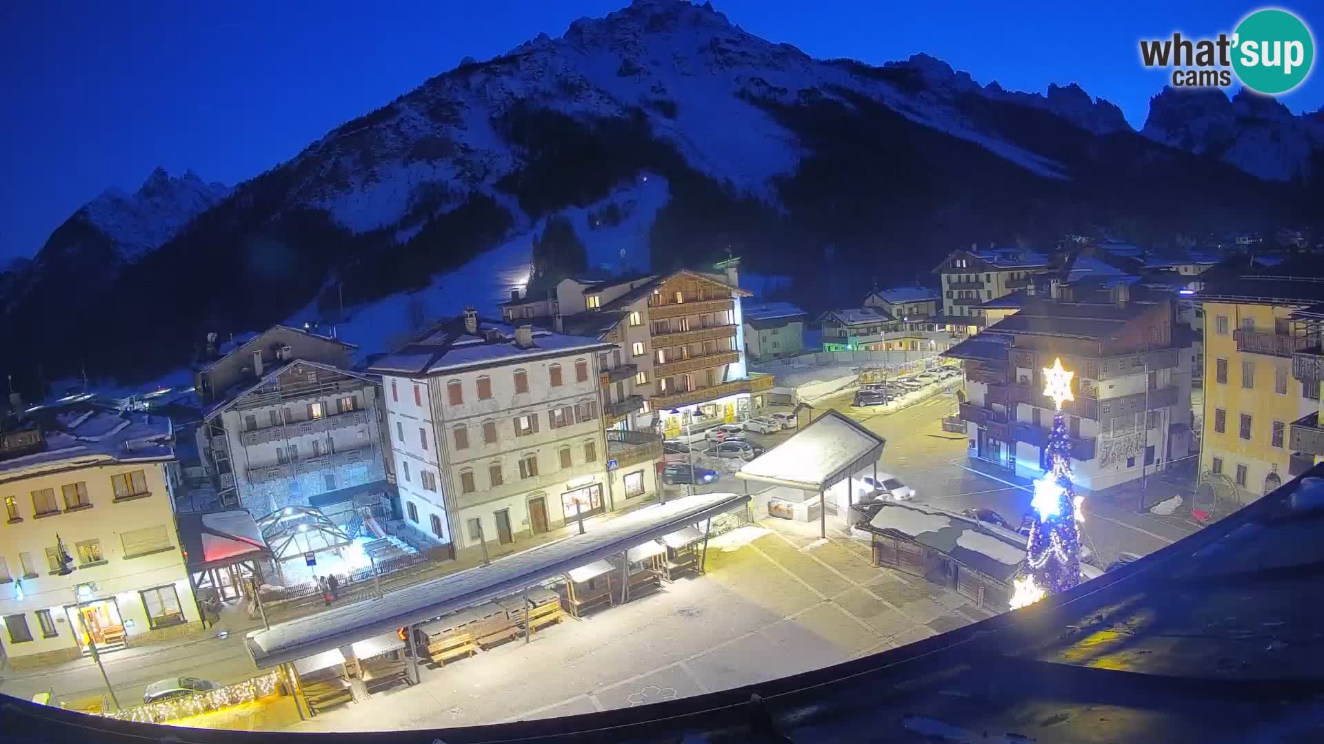 Hauptplatz von Forni di Sopra