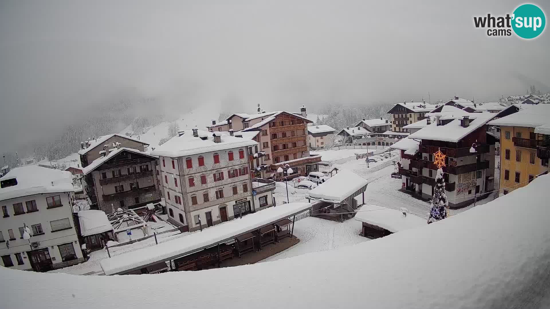 Hauptplatz von Forni di Sopra