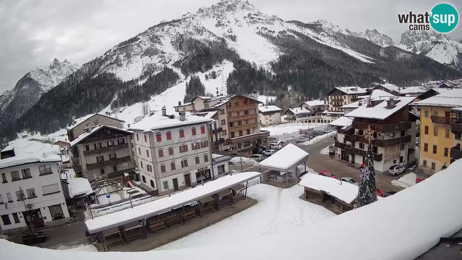 Hauptplatz von Forni di Sopra