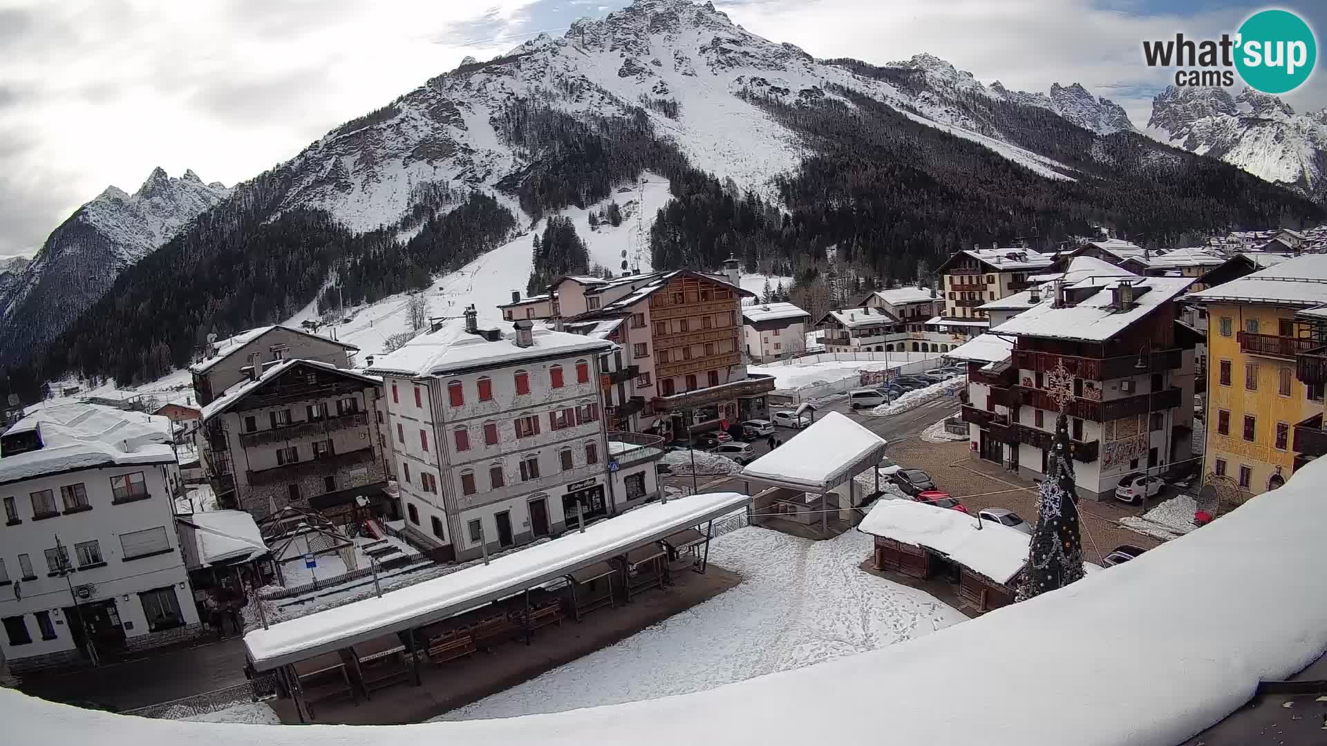 Hauptplatz von Forni di Sopra