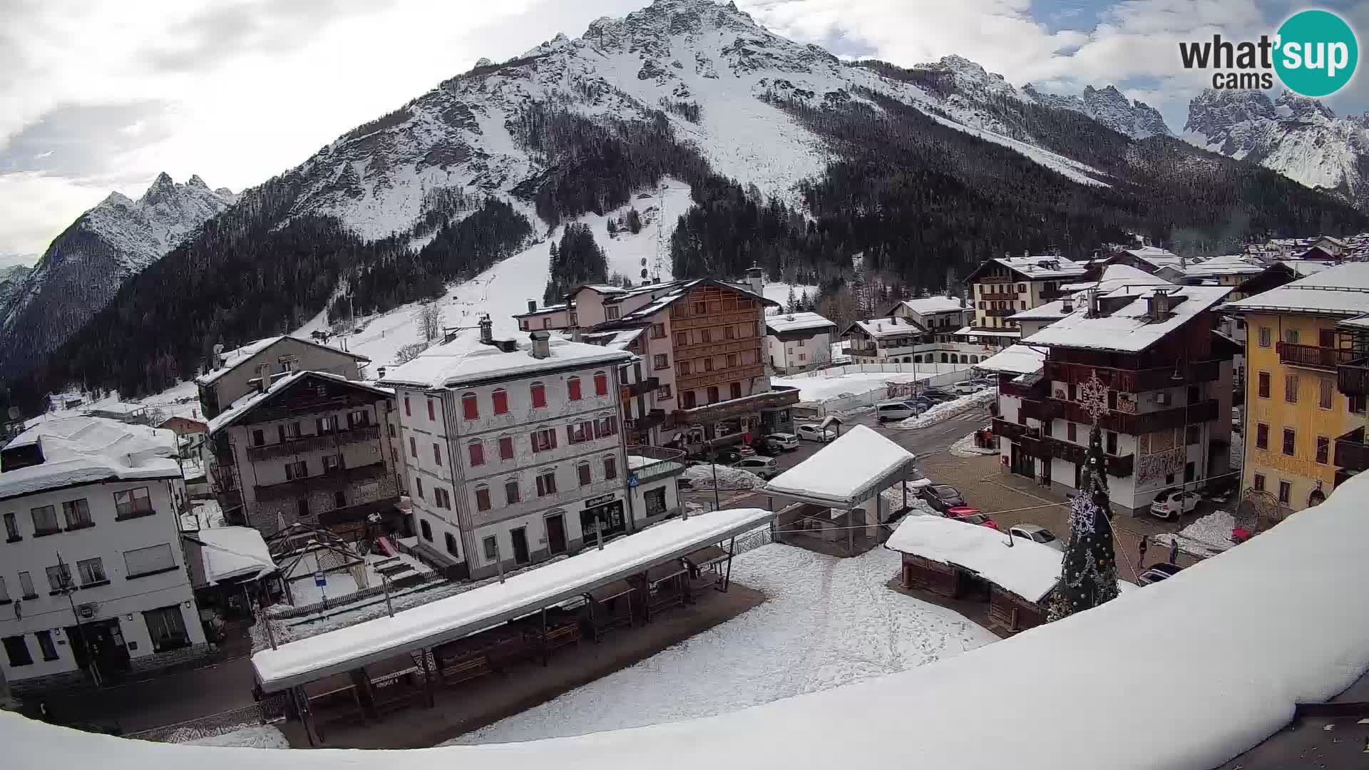 Hauptplatz von Forni di Sopra