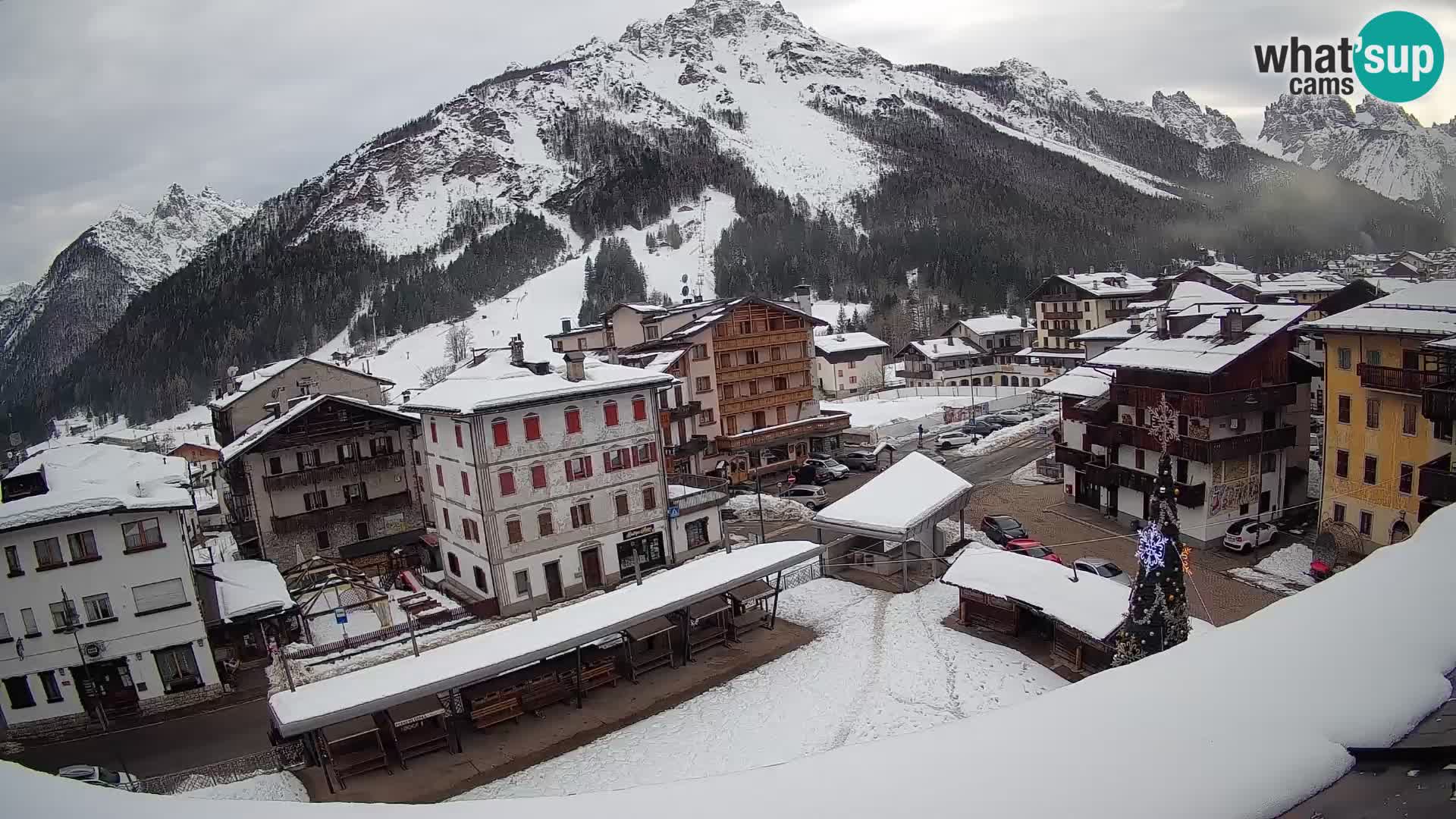 Hauptplatz von Forni di Sopra