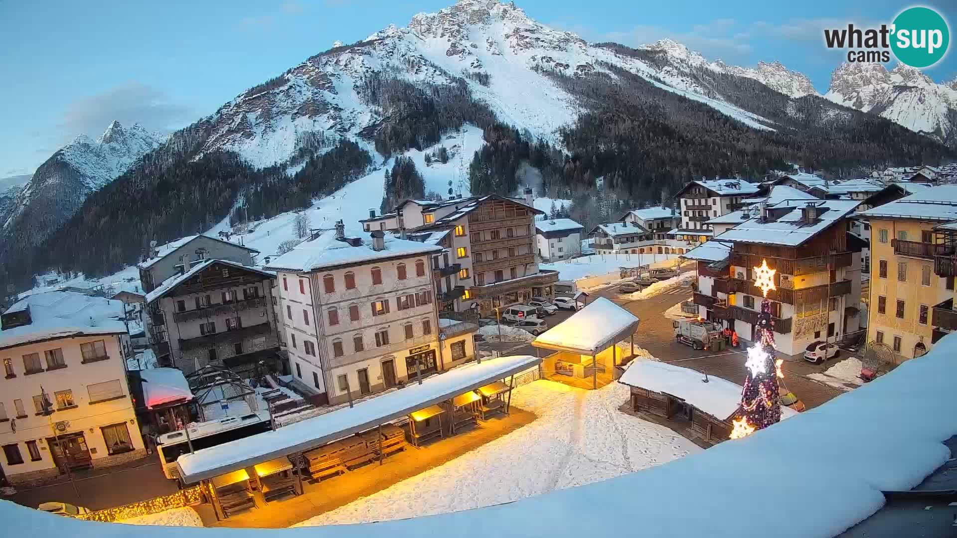 Hauptplatz von Forni di Sopra