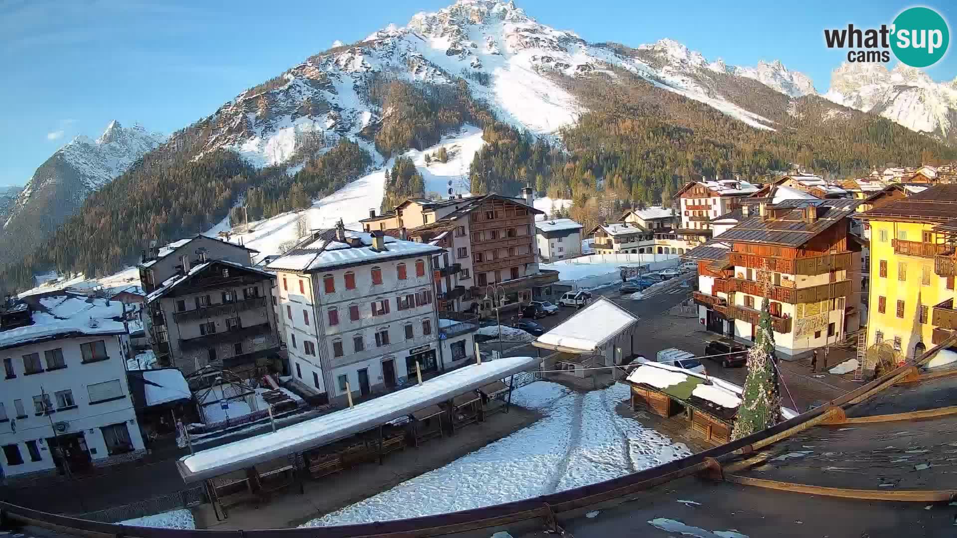 Hauptplatz von Forni di Sopra
