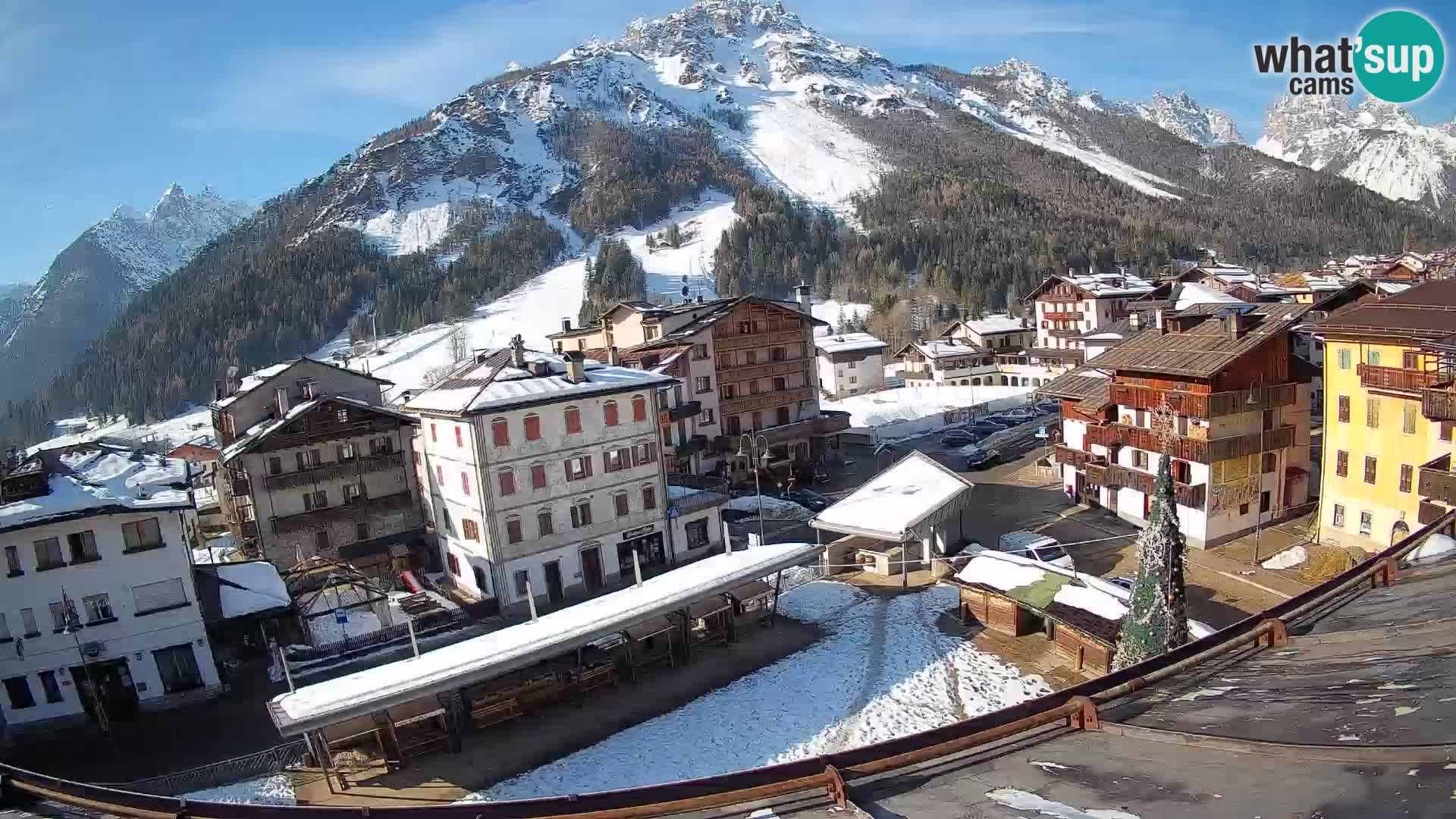 Hauptplatz von Forni di Sopra
