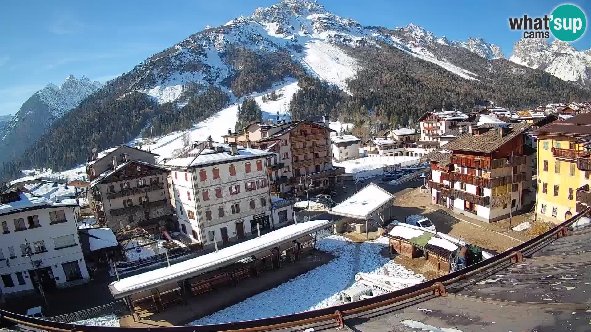 Hauptplatz von Forni di Sopra
