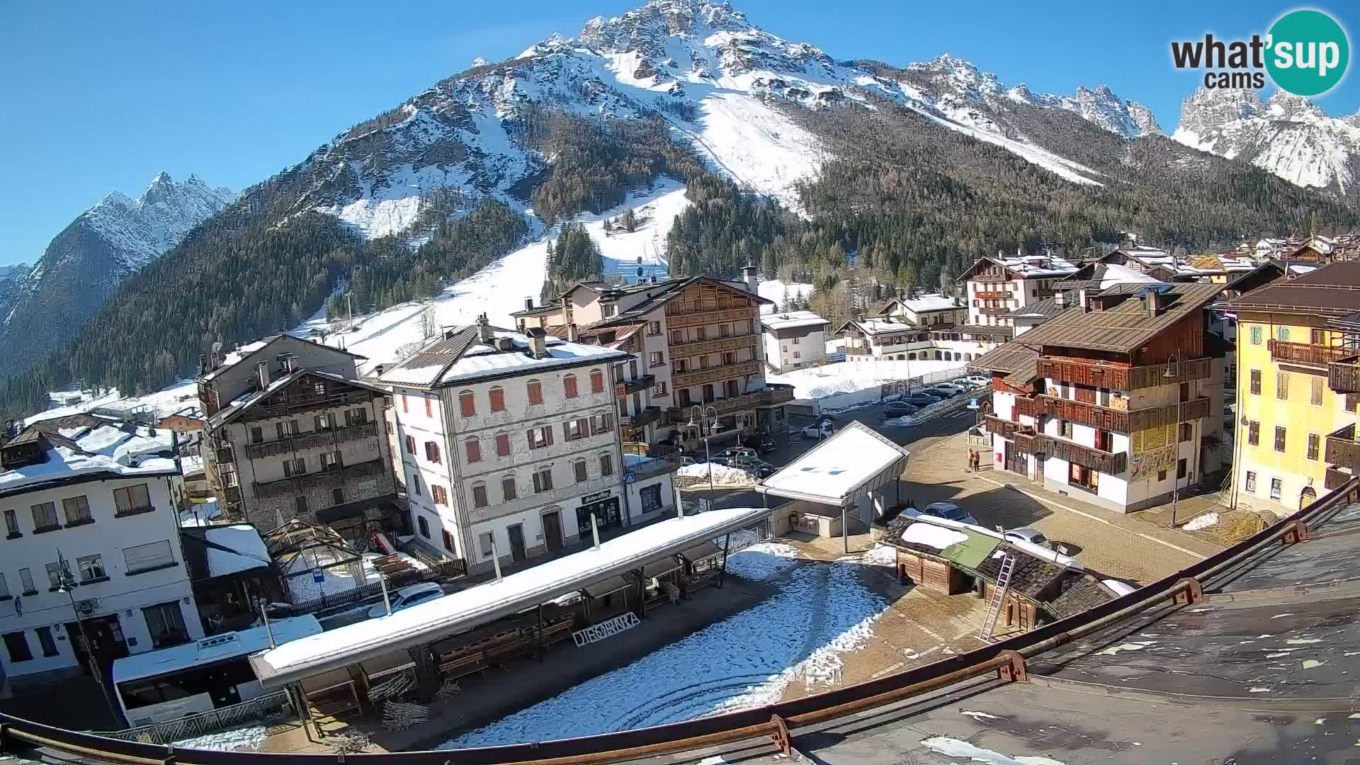 Hauptplatz von Forni di Sopra