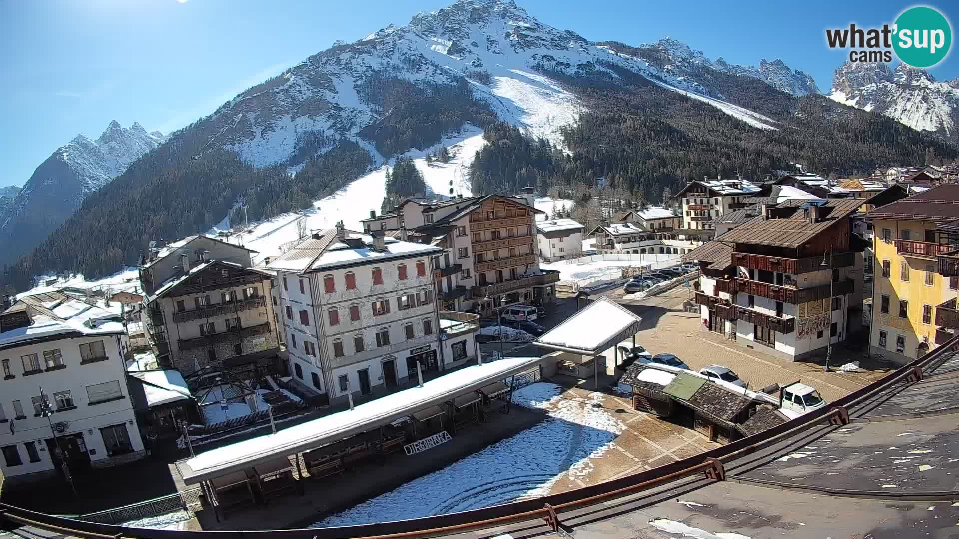 Hauptplatz von Forni di Sopra