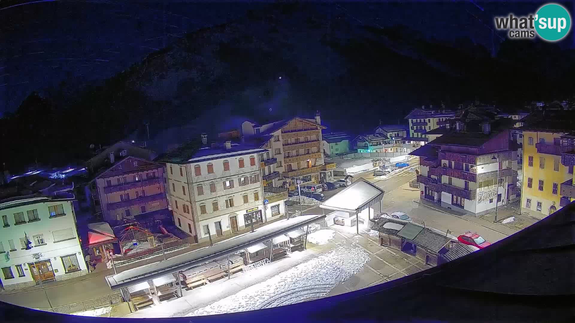 Hauptplatz von Forni di Sopra