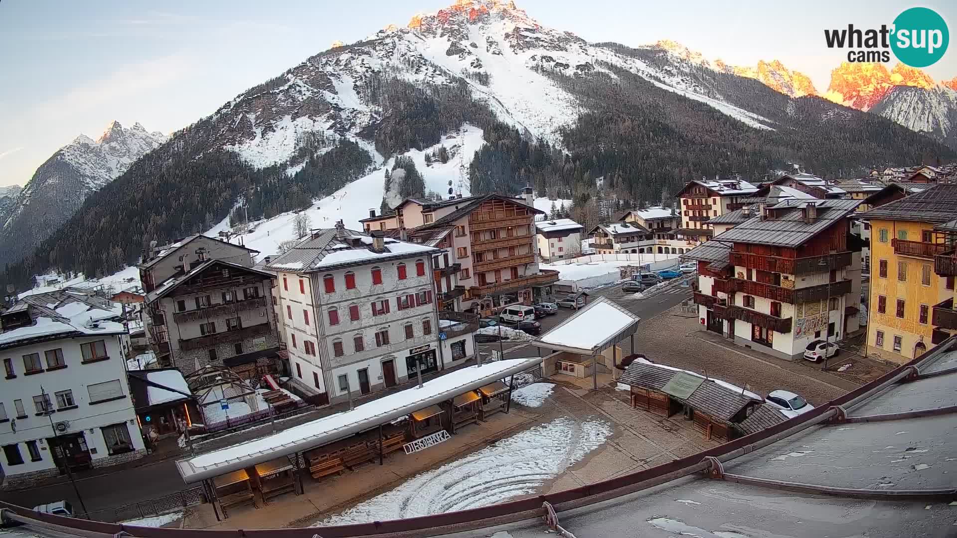 Hauptplatz von Forni di Sopra