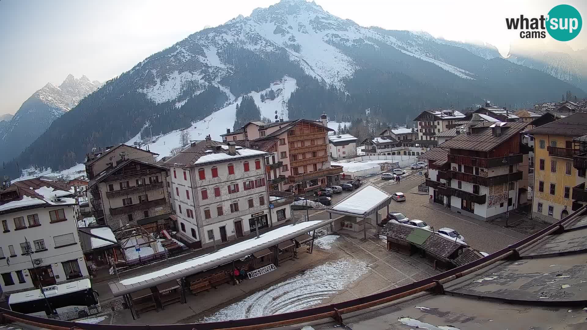 Plaza principal de Forni di Sopra