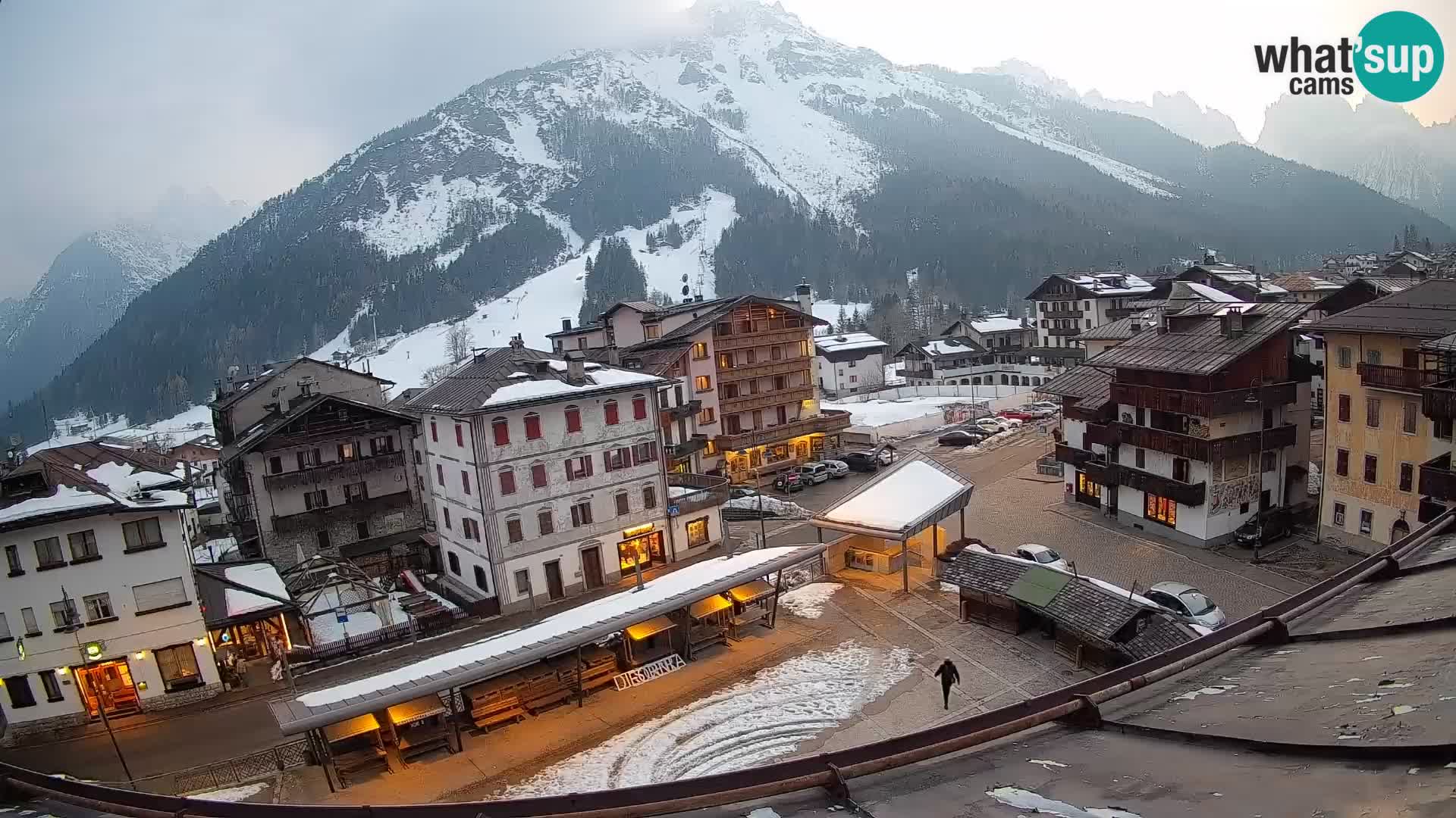 Plaza principal de Forni di Sopra