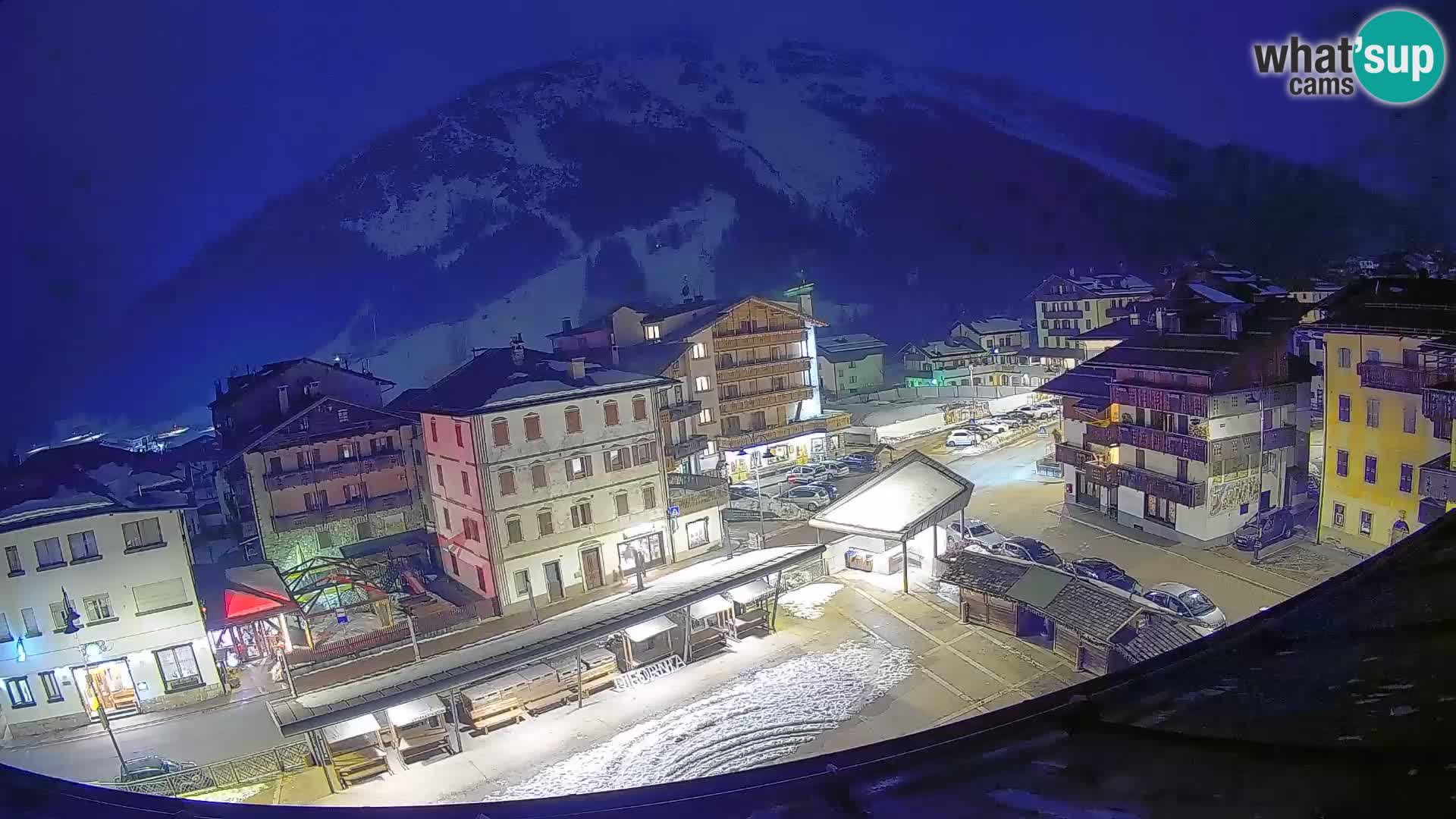 Hauptplatz von Forni di Sopra