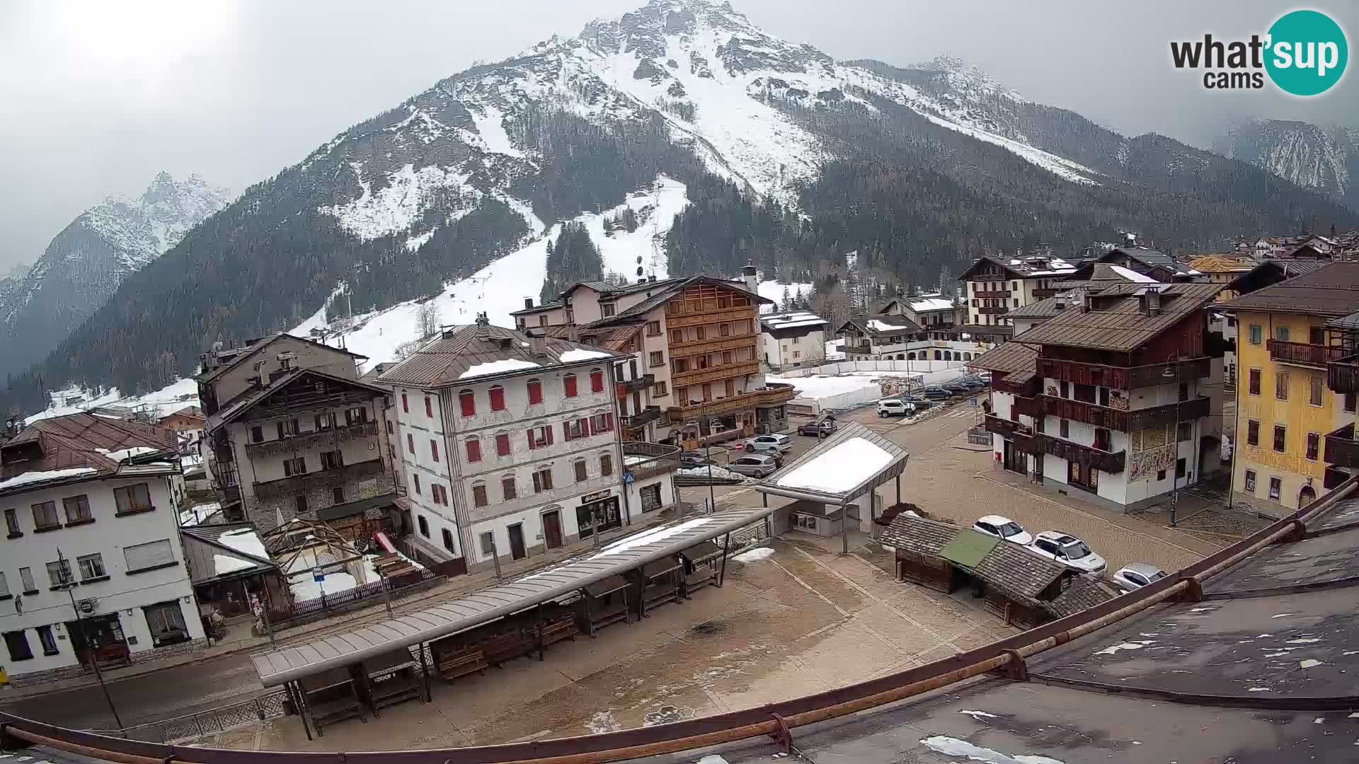 Plaza principal de Forni di Sopra