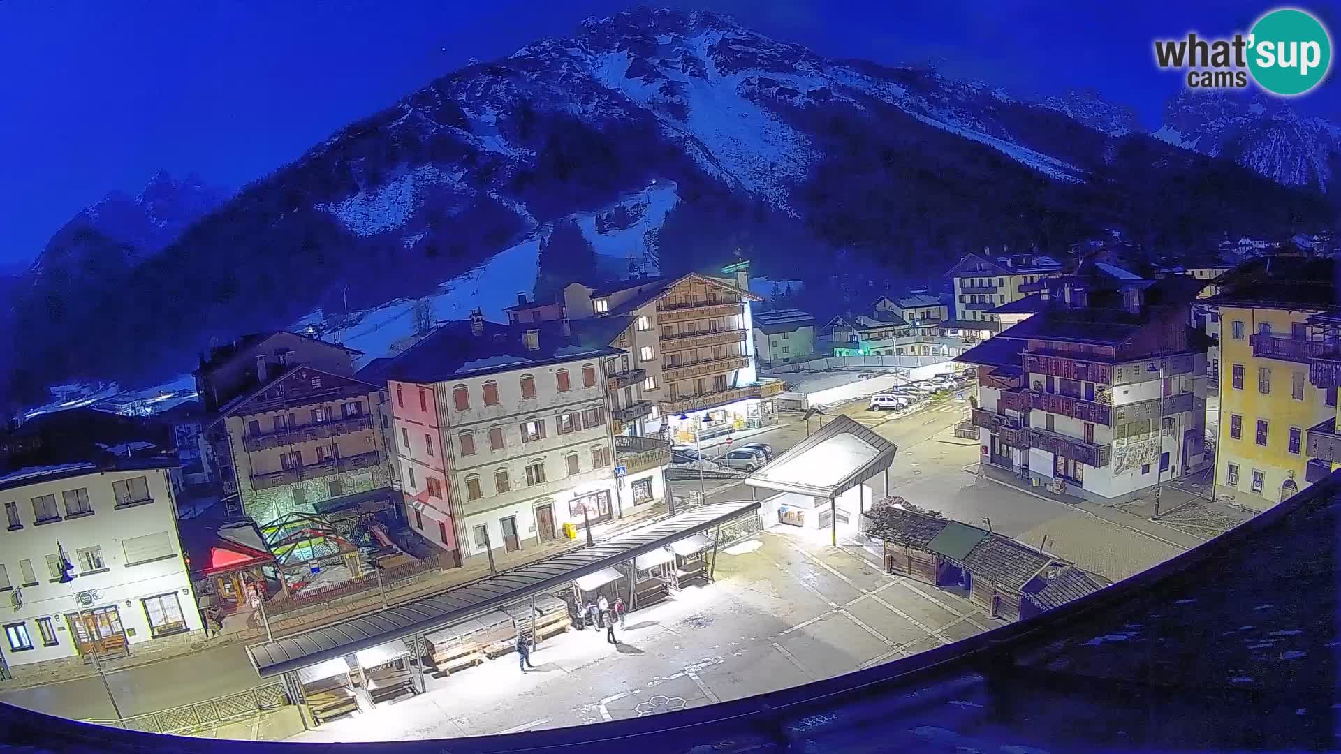 Hauptplatz von Forni di Sopra