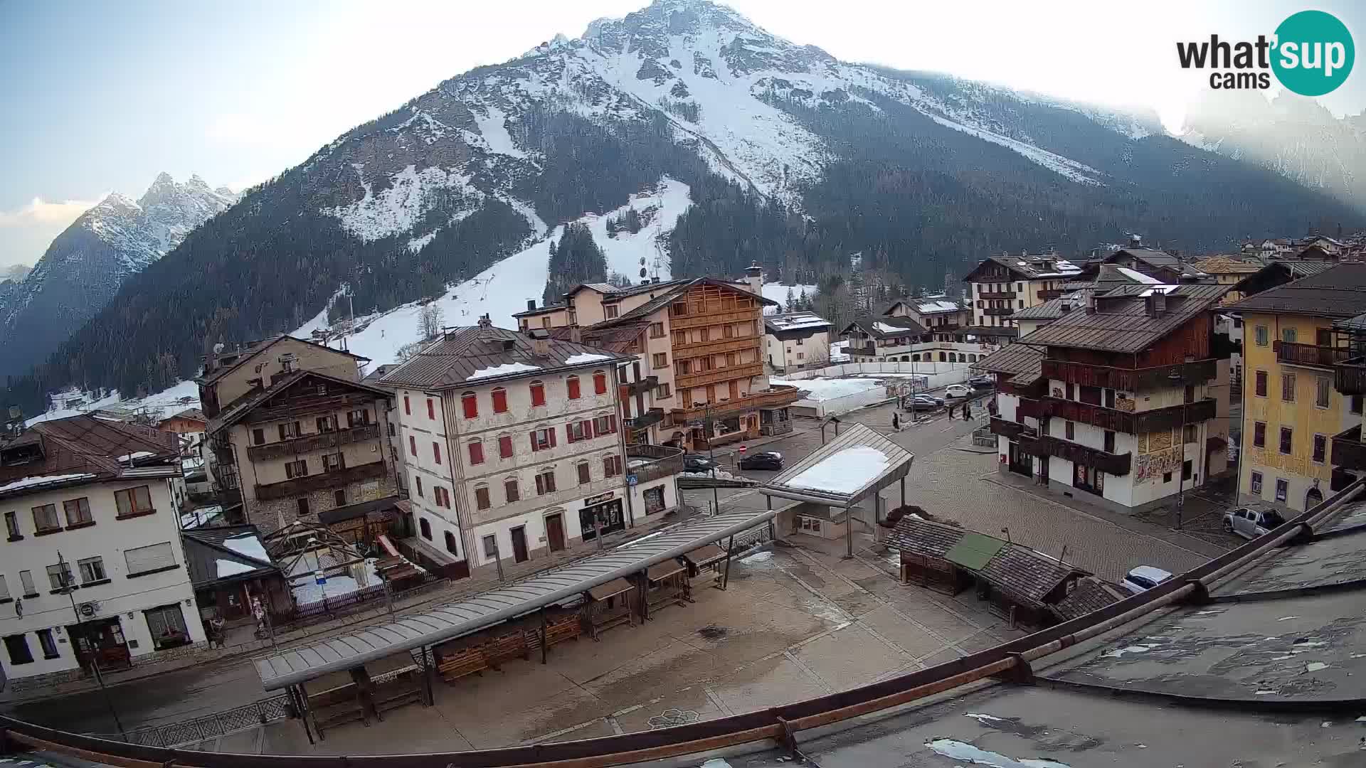 Piazza centrale di Forni di Sopra